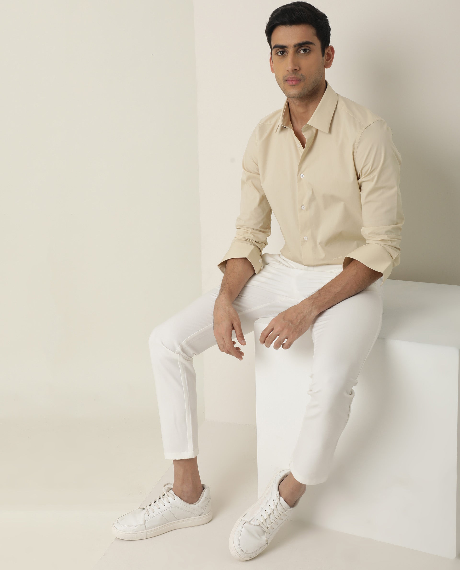 Rare Rabbit Men's Neutons Yellow Cotton Lycra Fabric Full Sleeves Solid Shirt