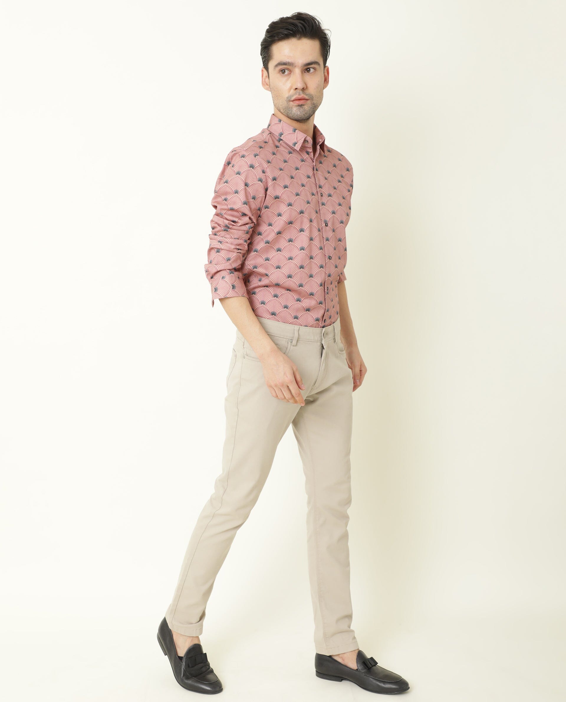 Rare Rabbit Men's Bowy Pink Cotton Fabric Geometric Print Full Sleeves Shirt