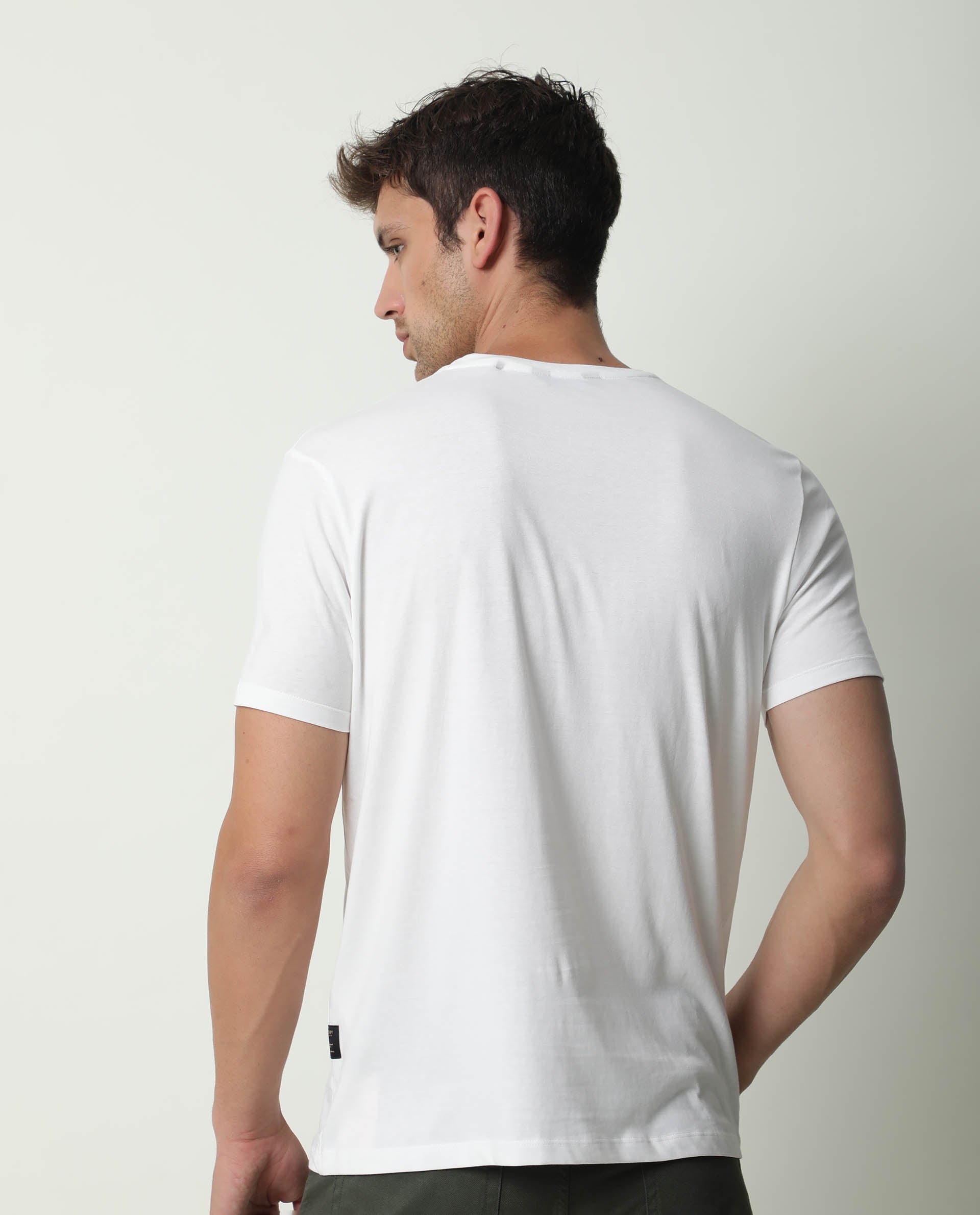 RARE RABBIT DARK PRIMARY OFFWHITE T-SHIRT COTTON FABRIC SHORT SLEEVE ROUND NECK SLIM FIT