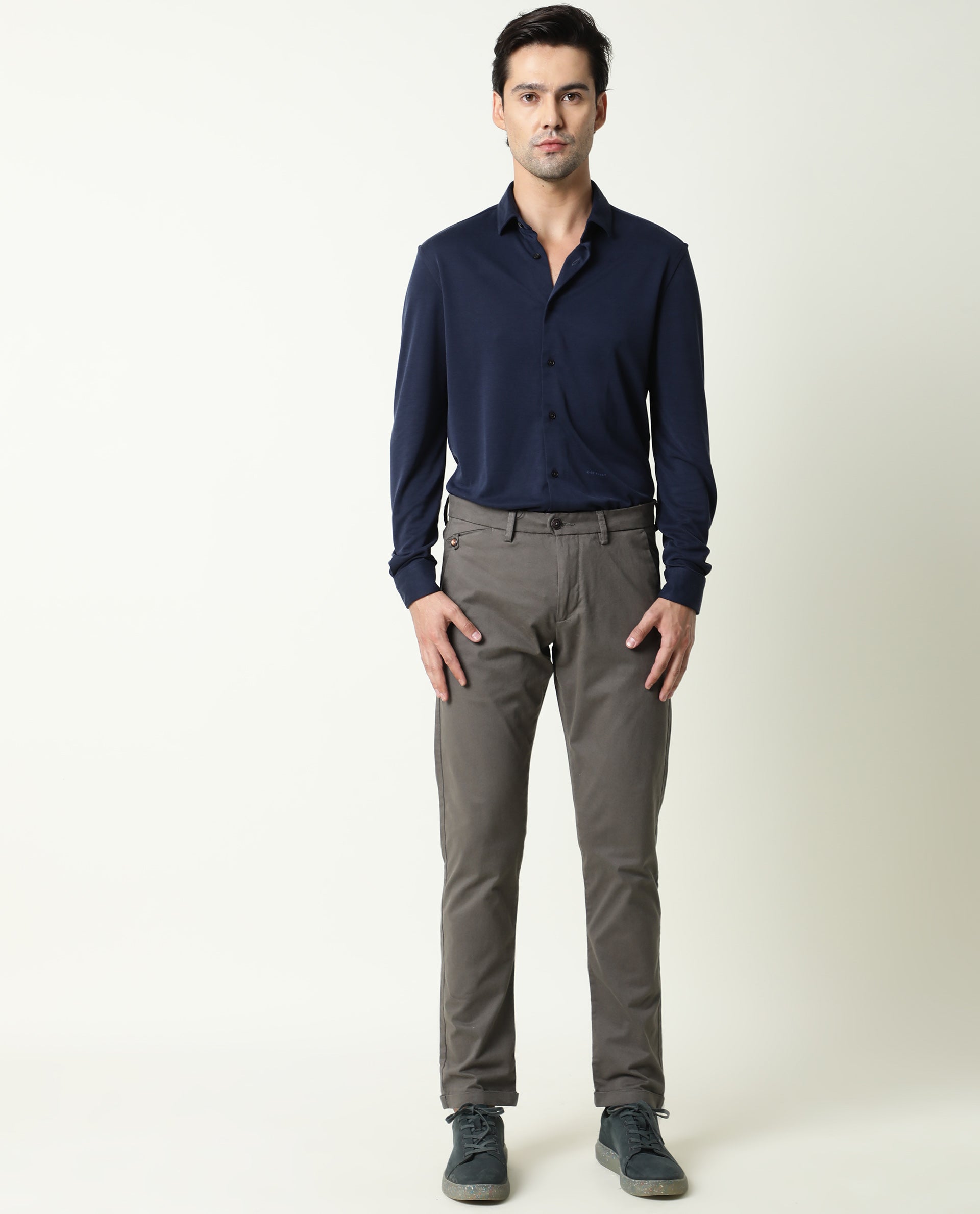 Rare Rabbit Men's Aps Grey Solid Mid-Rise Regular Fit Stretch Trouser