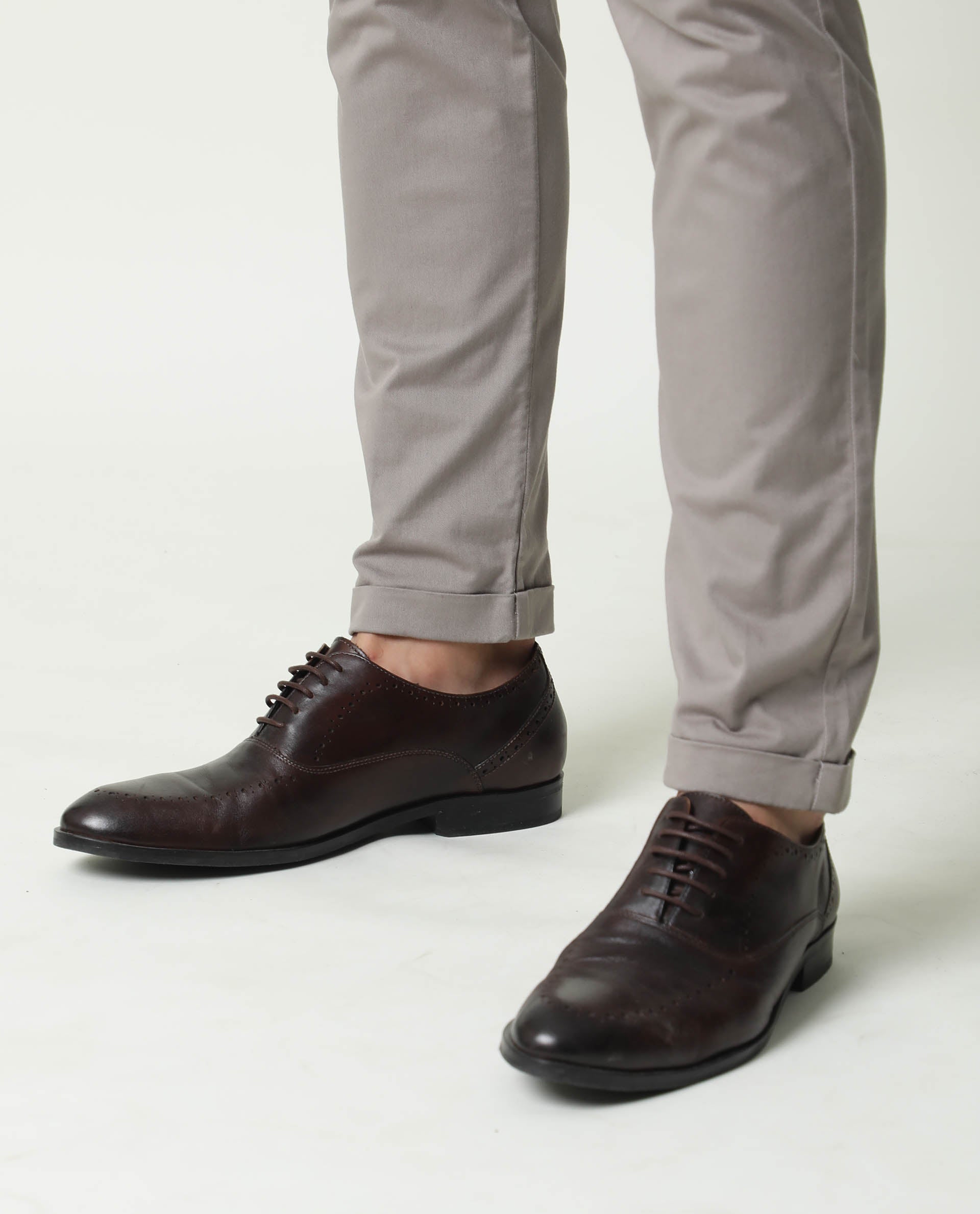 RARE RABBIT APS PRIMARY GREY TROUSER COTTON ELASTANE FABRIC SLIM FIT BUTTON & ZIP CLOSURE