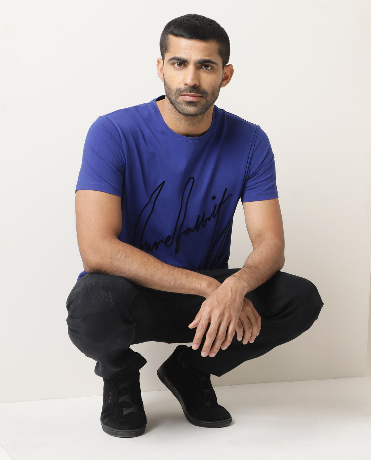 Rare Rabbit Men's Skein Blue Cotton Lycra Fabric Crew Neck Half Sleeves Flock Print Branding T-Shirt