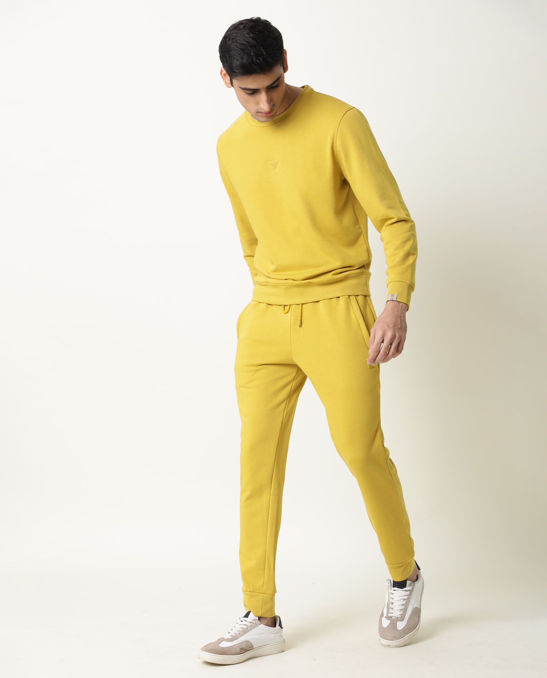 Rare Rabbit Men'S Eden Yellow Sweatshirt Crew Neck Full Sleeves Slim Fit