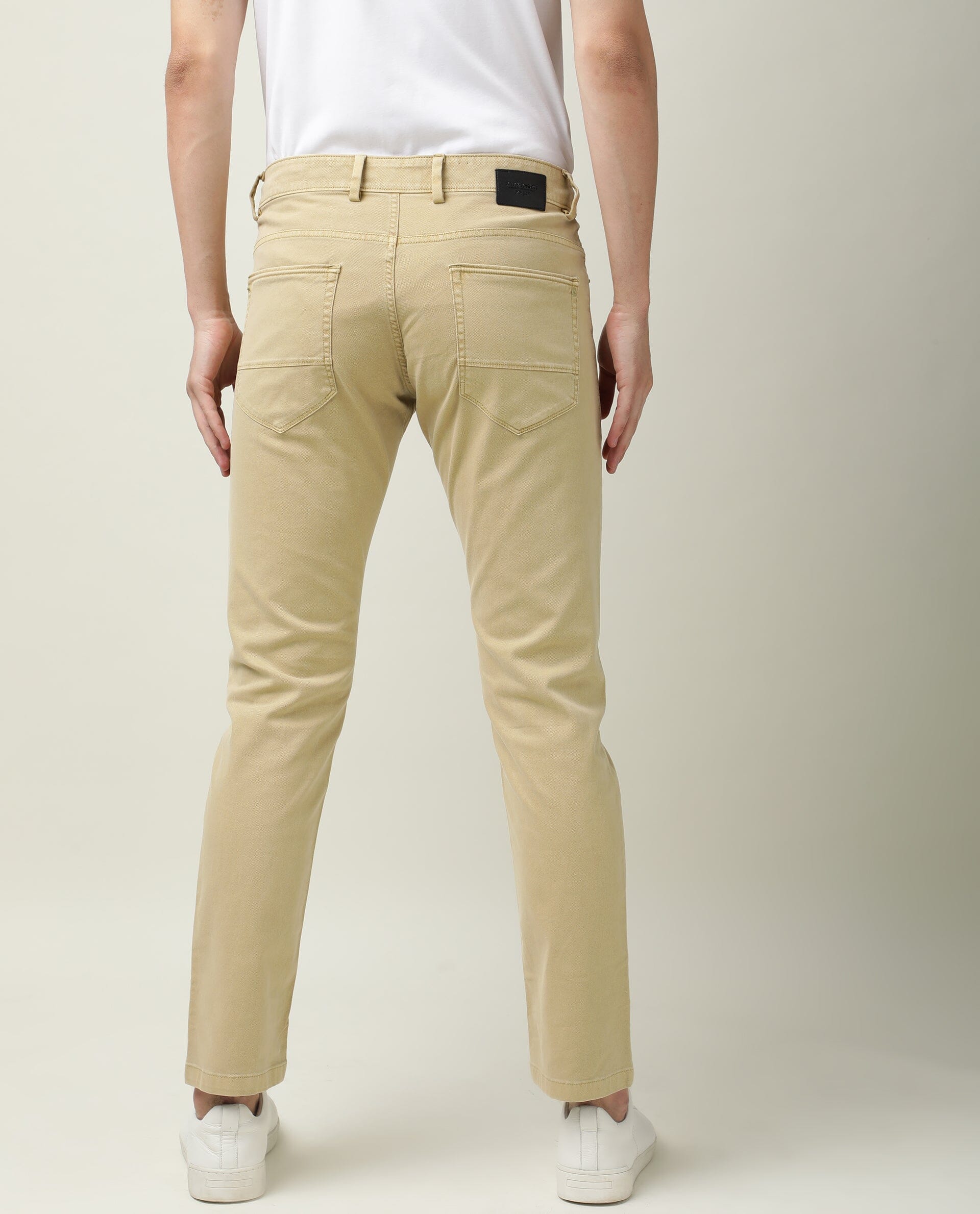 Rare Rabbit Men's Fiv5 Green Solid Mid-Rise Slim Fit Trouser