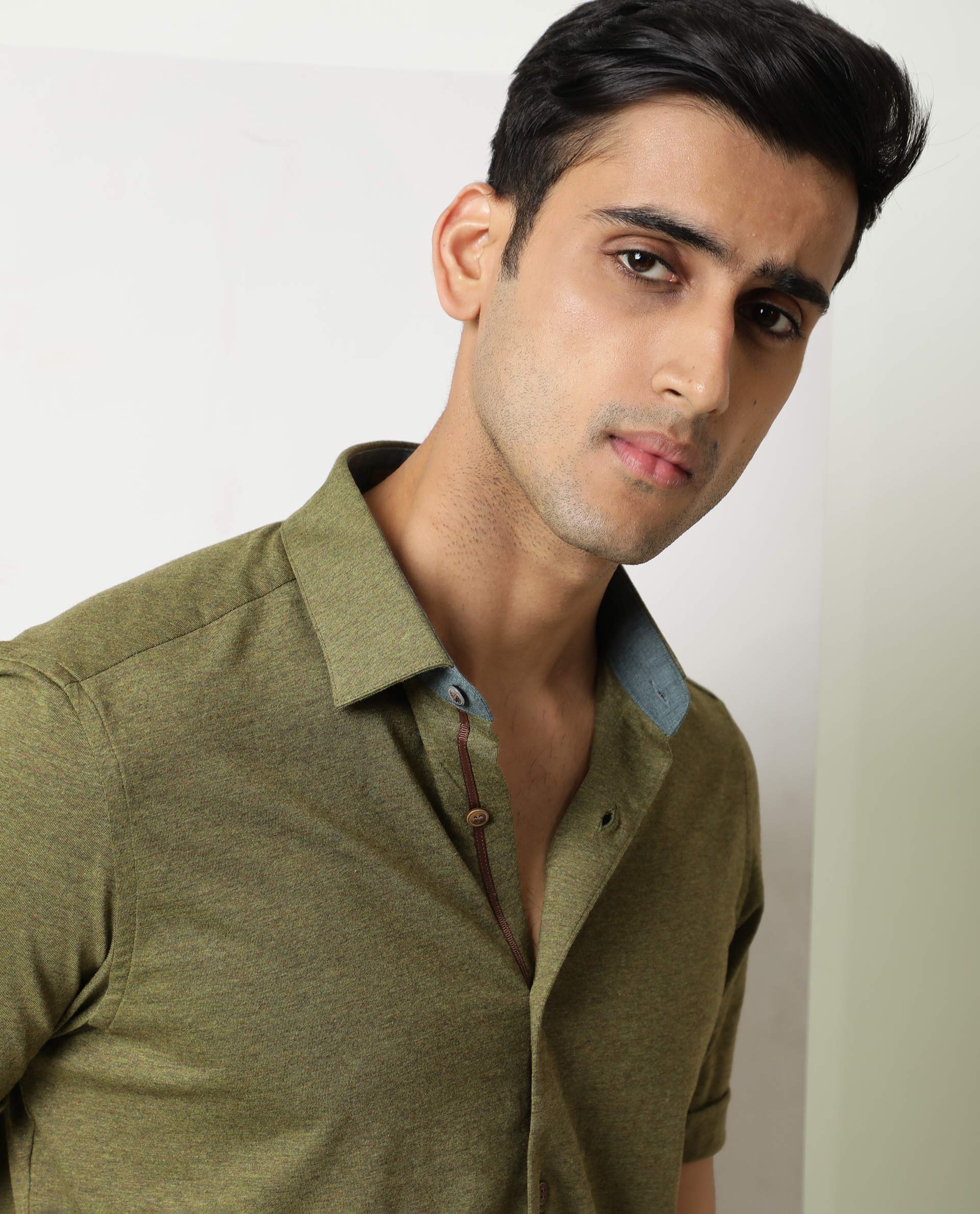 Rare Rabbit Men's Miraj Olive Cotton Fabric Half Sleeves Solid Melange Shirt