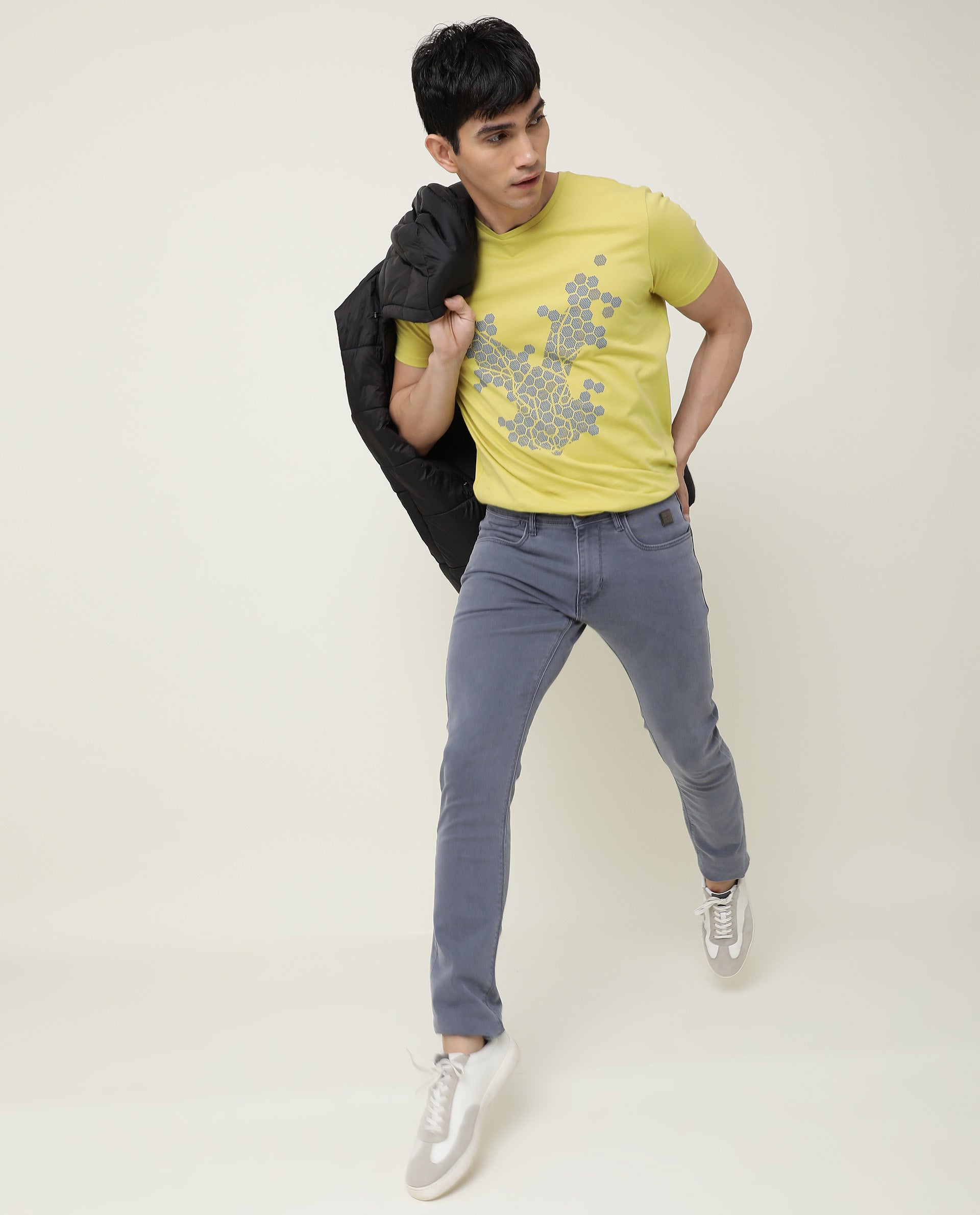 Rare Rabbit Men's Luna Pastel Purple Garment Dyed Mid-Rise Jeans