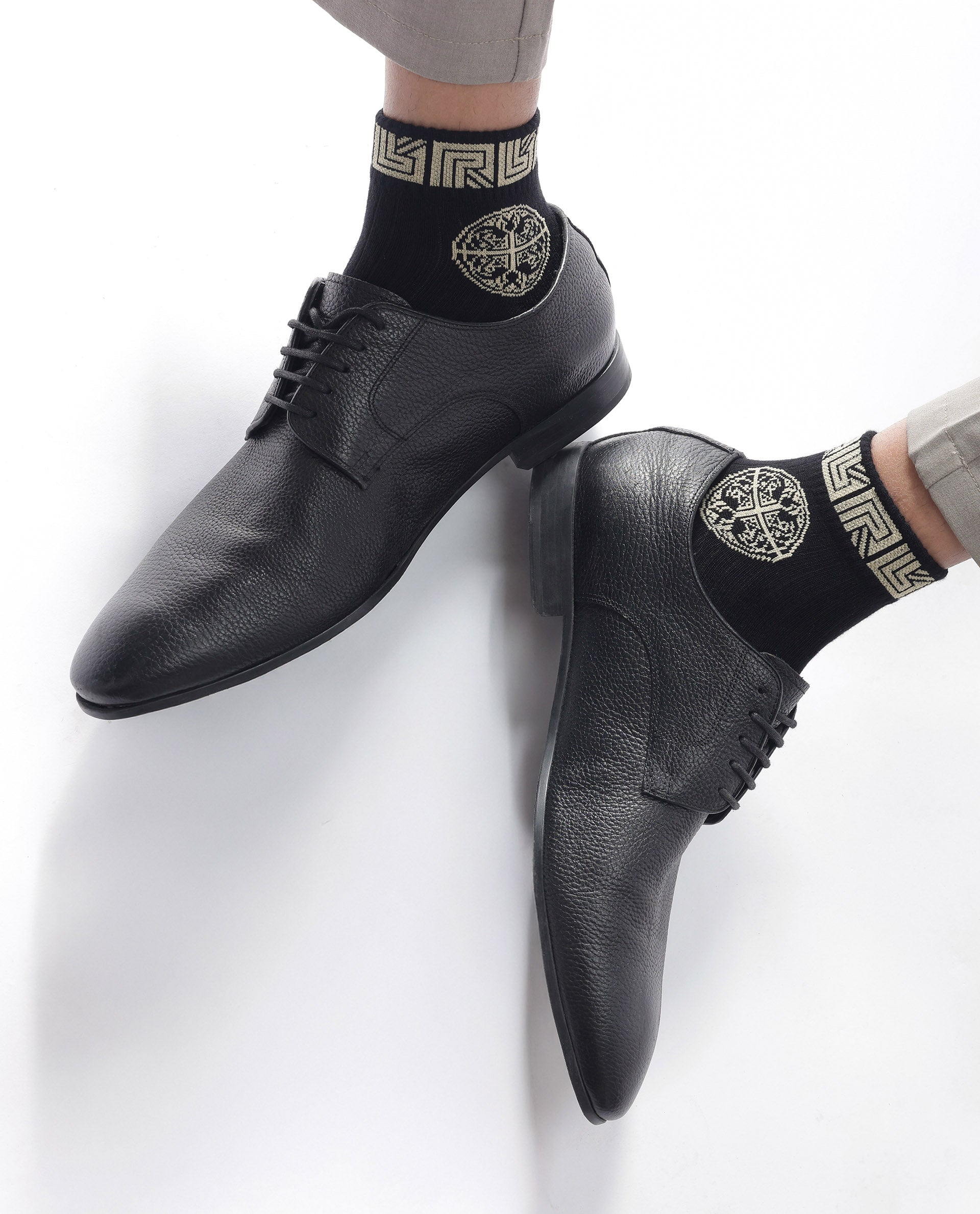 Rare Rabbit Men Emb Assorted High Ankle Socks