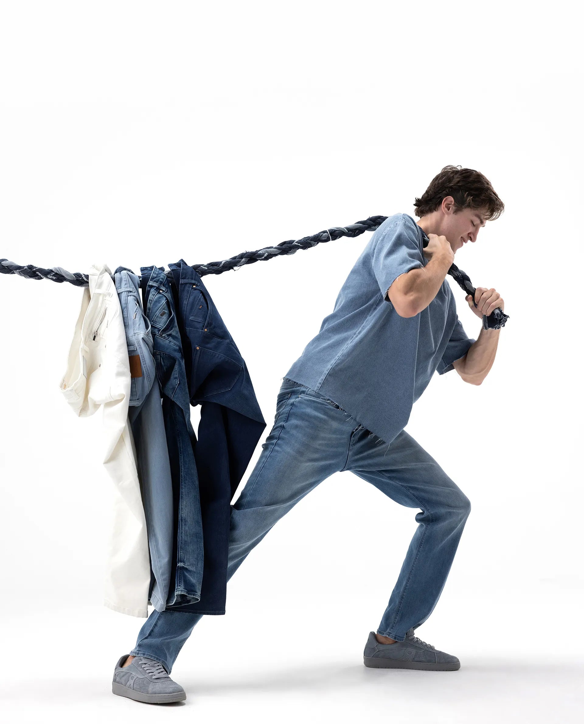 Rare Rabbit Men's Vlad-D Blue Cotton Blend Plain Kurt Carrot Fit Jeans