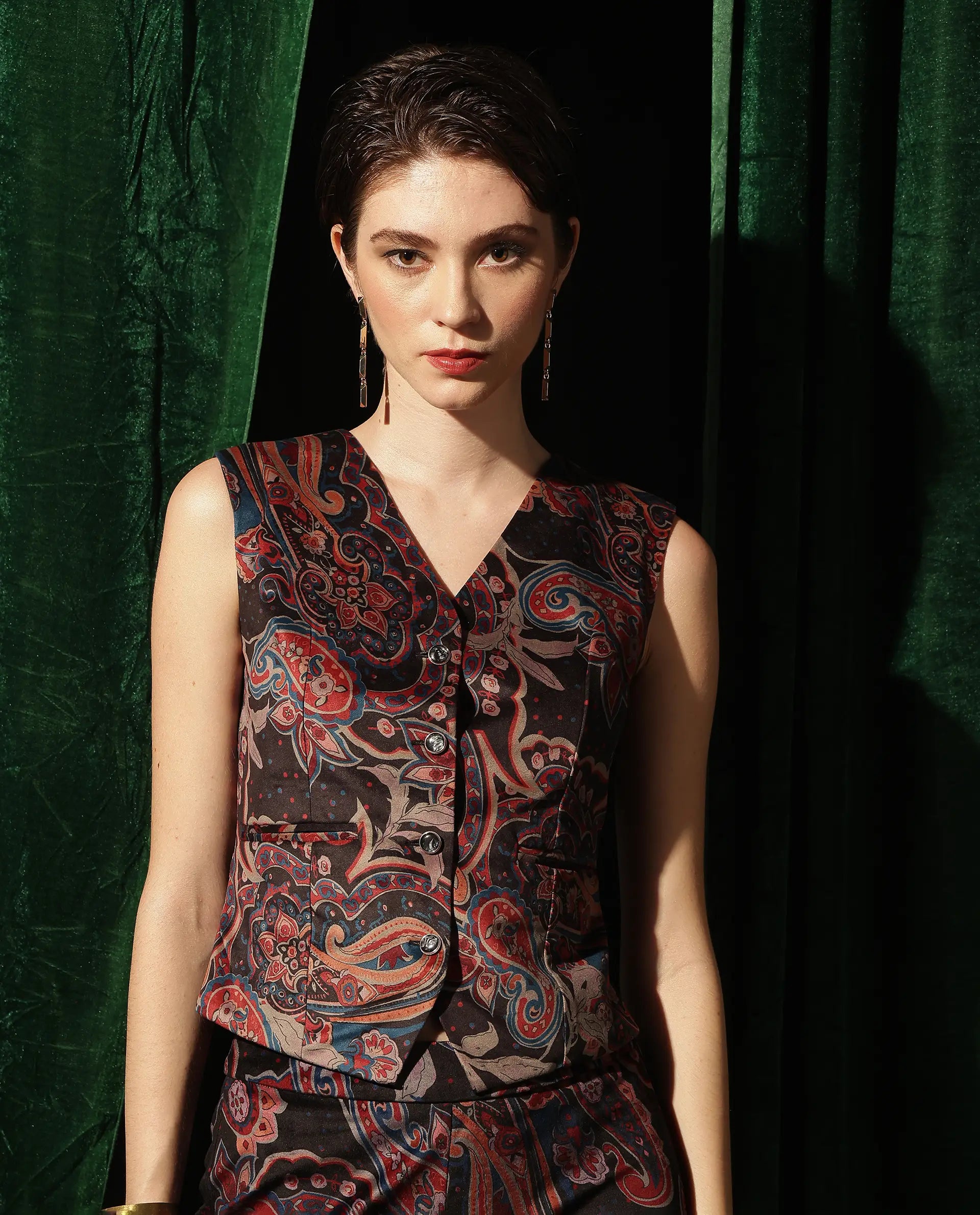 Rareism Women Remen Multi Velvet Sleeveless V-Neck Button Closure Fitted Paisley Print Waist Coat