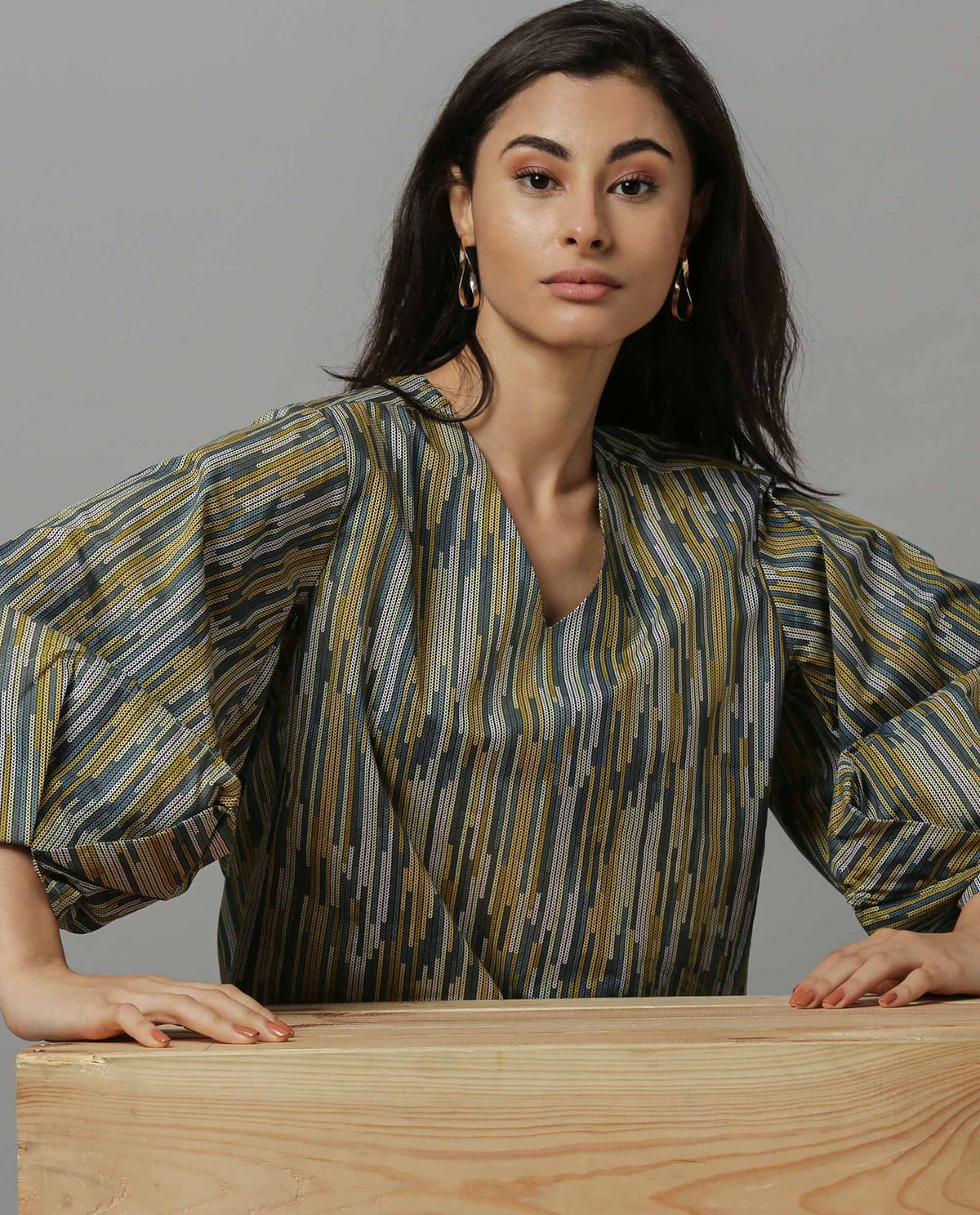 Rareism Women Artsy Green Top Full Sleeves Printed