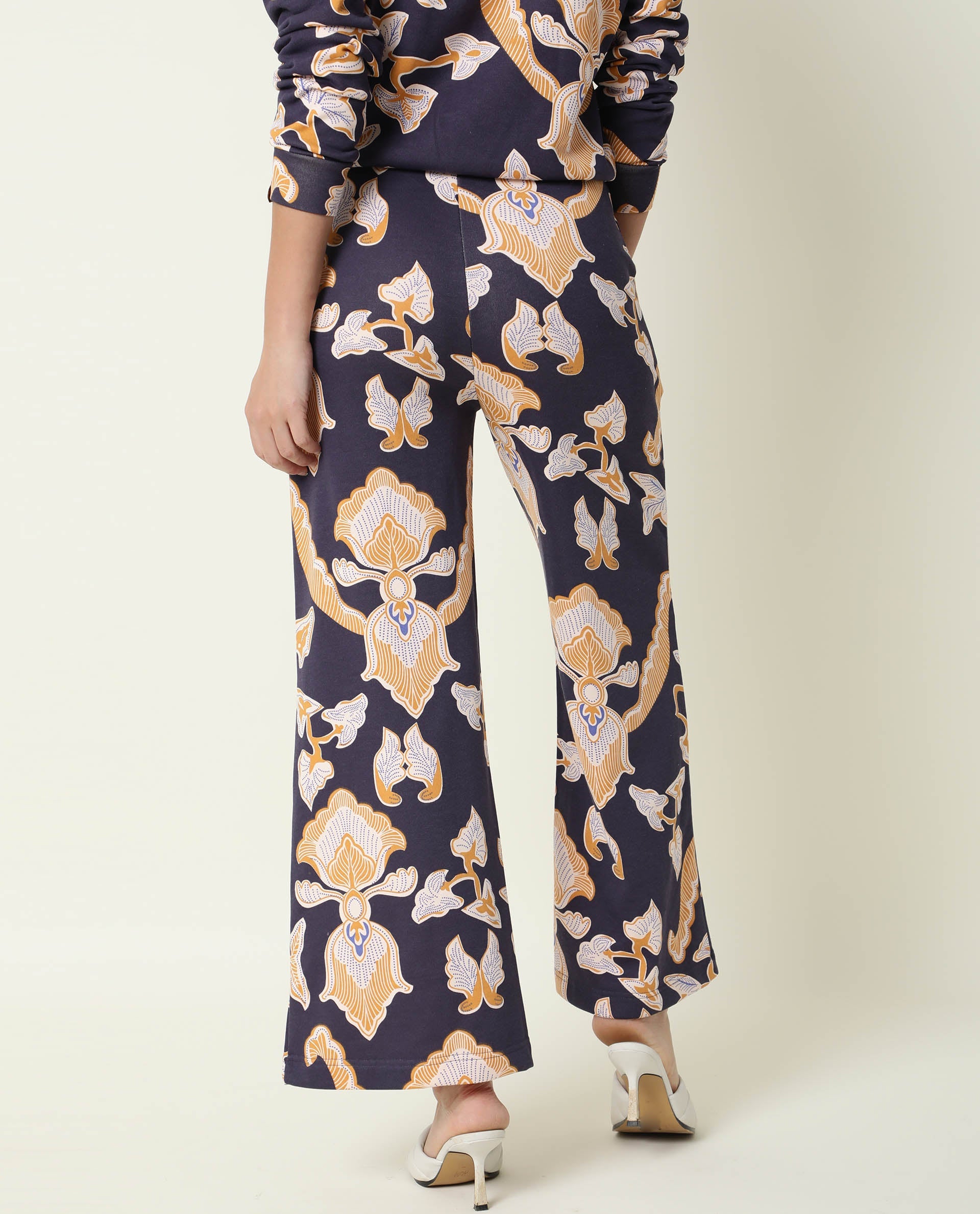 Rareism Women Bogota Navy Cotton Fabric Relaxed Fit Abstract Print Mid Rise Ankle Length Track Pant