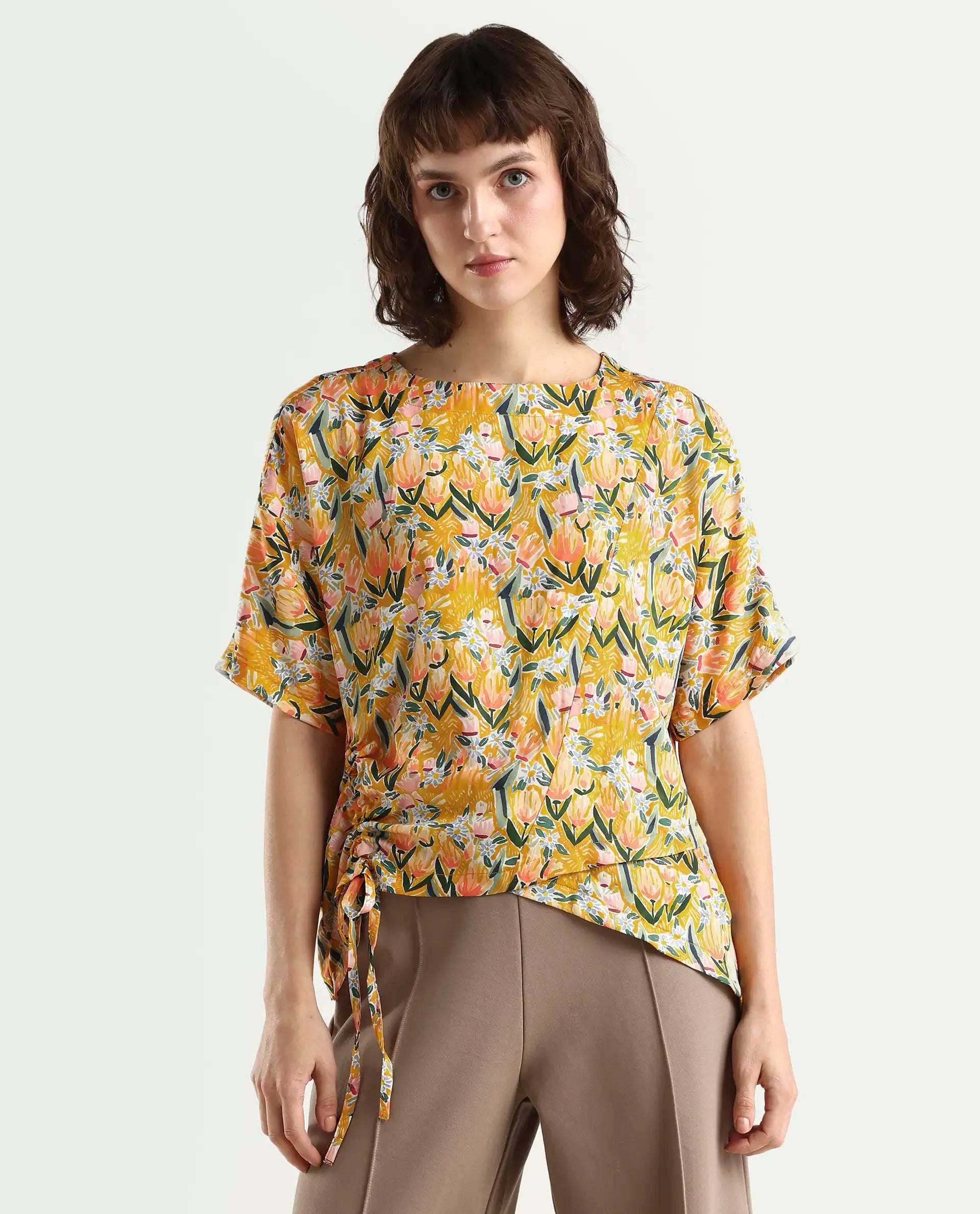 Rareism Women Pai Yellow Top Short Sleeves Printed