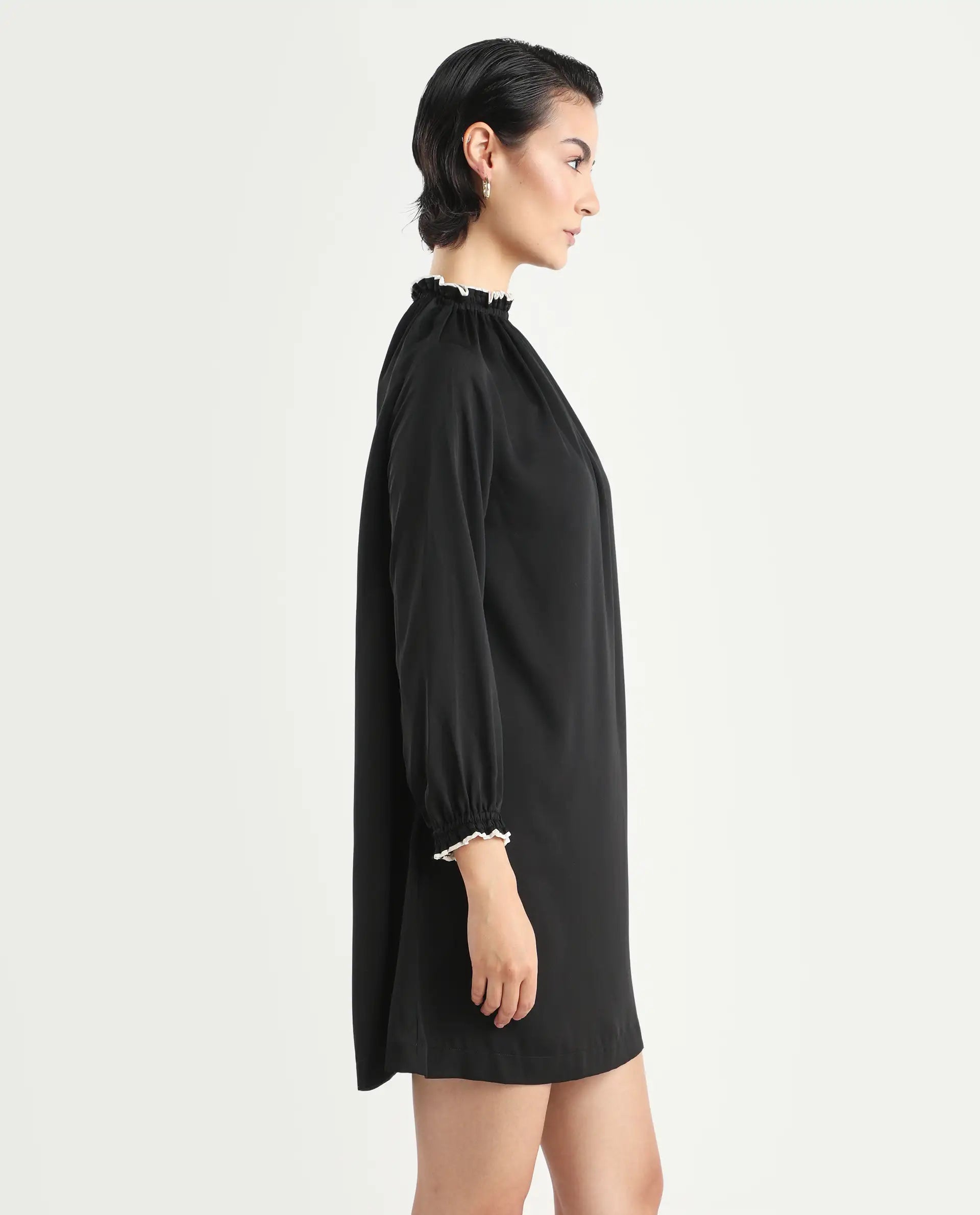 Rareism Women's Spoke Black Polyester Crew Neck Plain Knee Length Relaxed Fit Dress