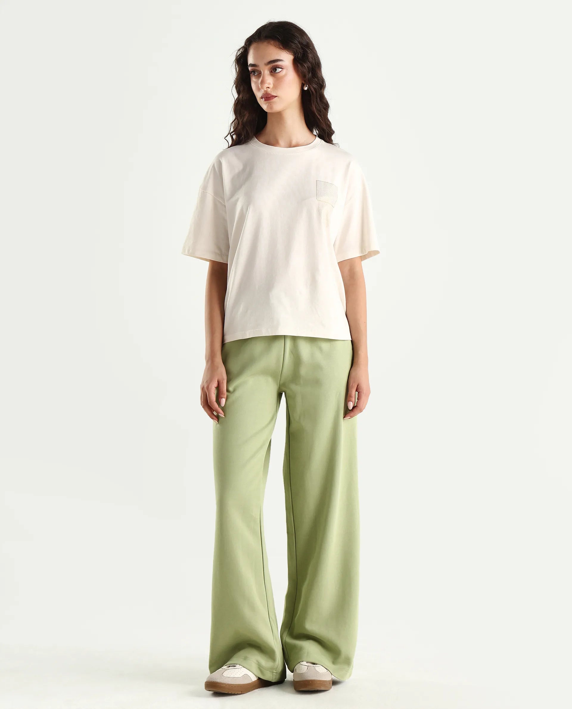 Rareism Women's Heavy Weight Interlock 340 Gsm Cotton Blend Plain Ankle Length Relaxed Fit Track Pant Flared