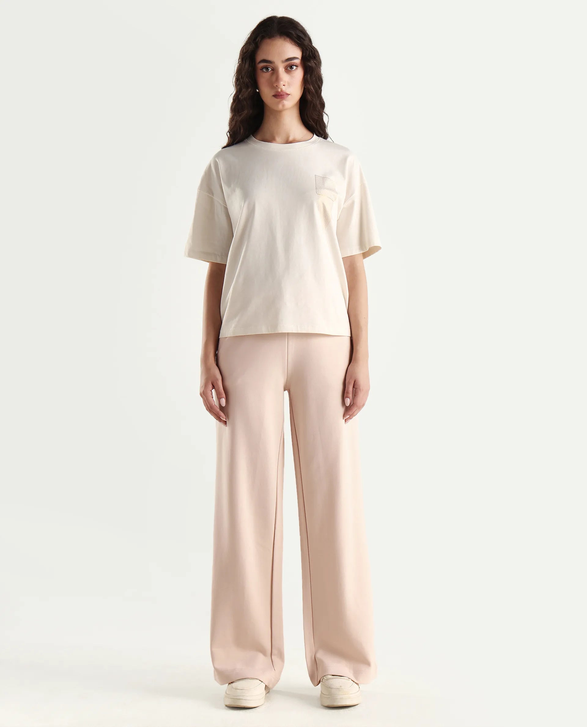 Rareism Women's Heavy Weight Interlock 340 Gsm Cotton Blend Plain Ankle Length Relaxed Fit Track Pant Flared