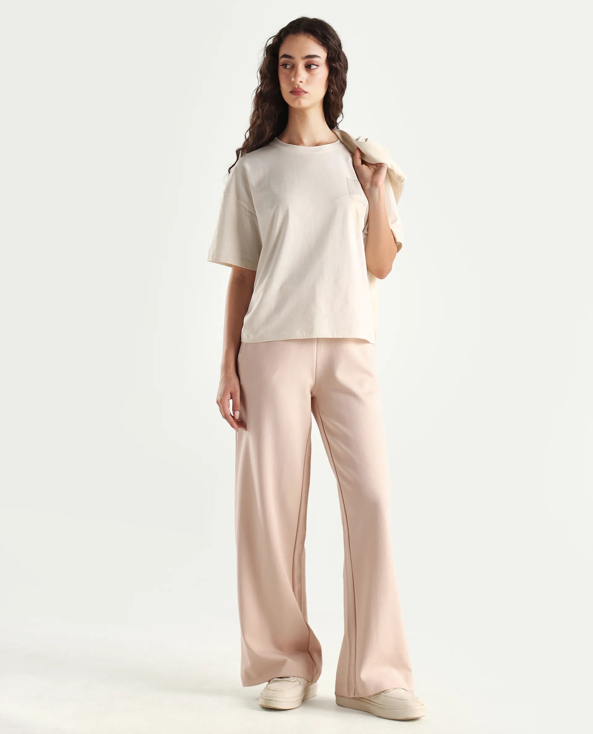 Rareism Women's Heavy Weight Interlock 340 Gsm Cotton Blend Plain Ankle Length Relaxed Fit Track Pant Flared
