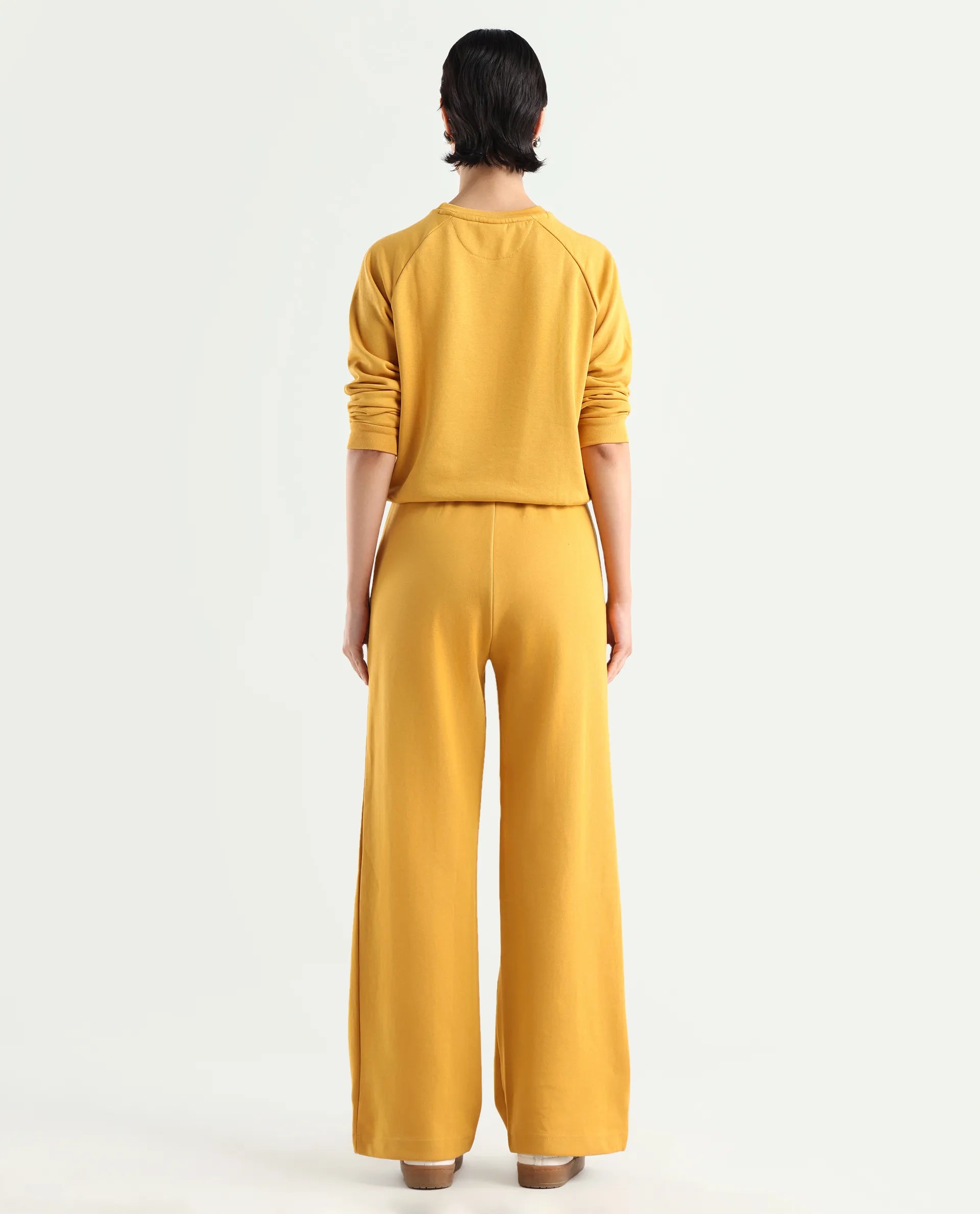 Rareism Women's Heavy Weight Interlock 340 Gsm Cotton Blend Plain Ankle Length Relaxed Fit Track Pant Flared