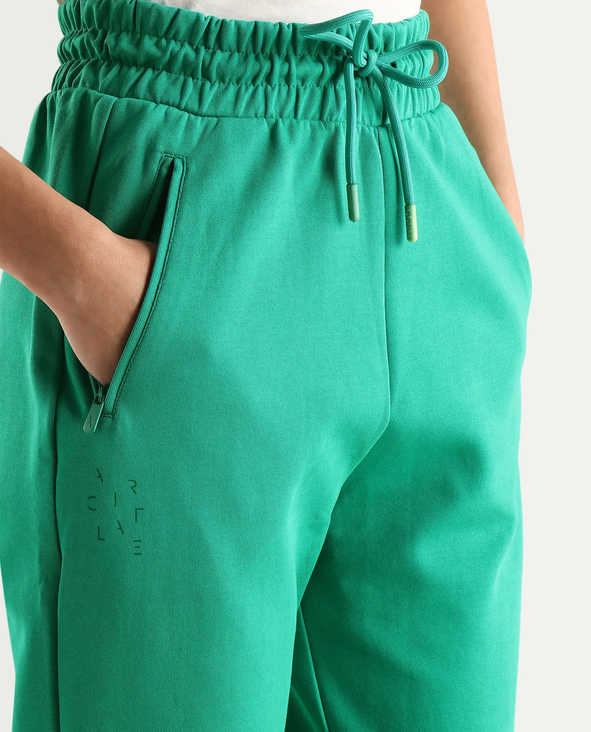 Rareism Women's Heavy Weight Interlock 340 Gsm Cotton Blend Plain Ankle Length Relaxed Fit Track Pant