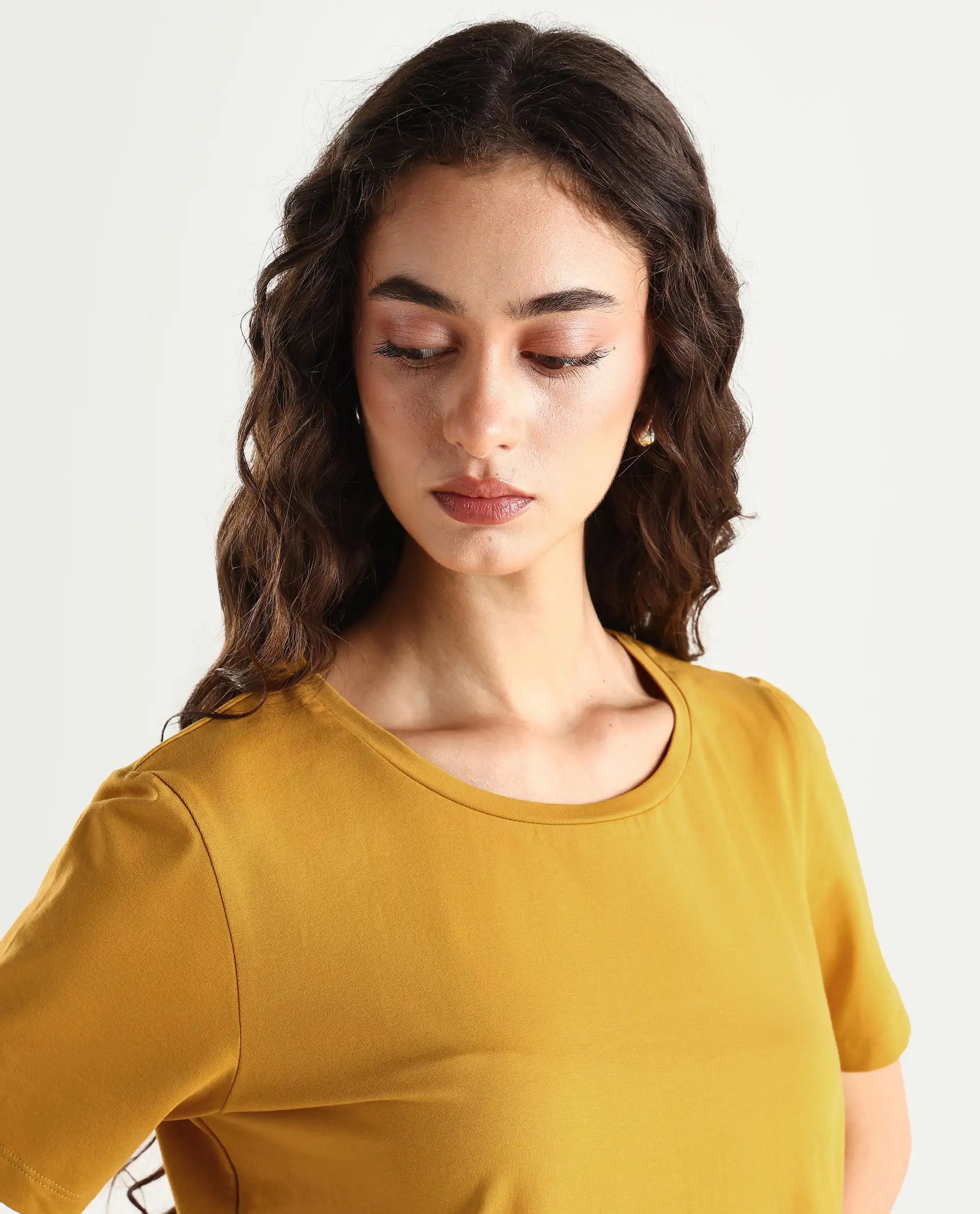 Rareism Women's Light Weight High Stretch 180 Gsm Cotton Crew Neck Plain Regular Fit T-Shirt