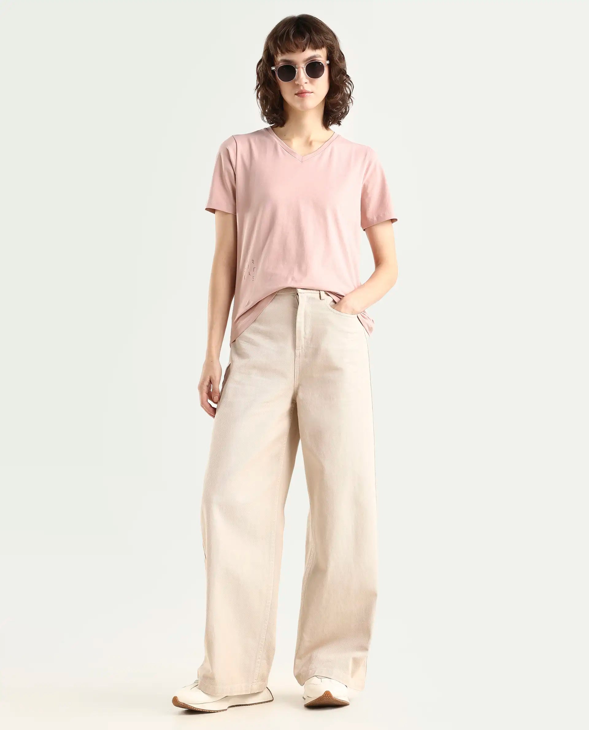 Rareism Women's Arvi Dusky Pink Cotton Blend V-Neck Plain Regular Fit T-Shirt