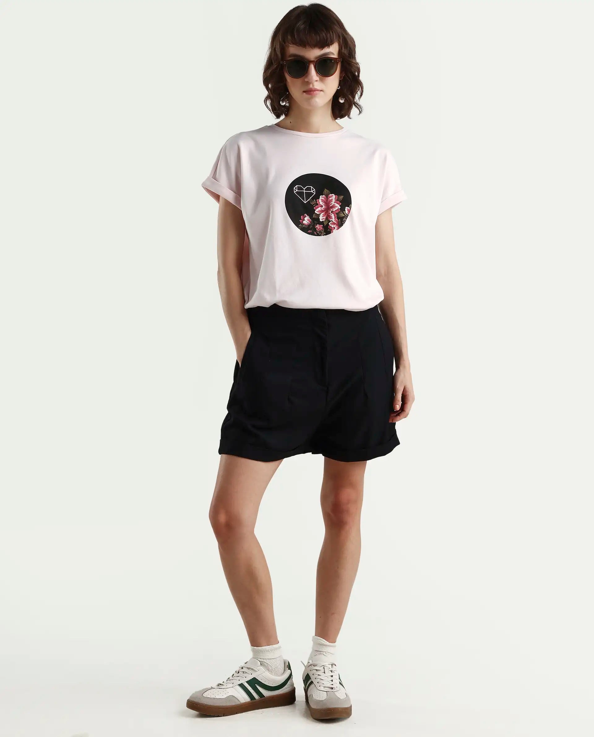Rareism Women's Vitivus Pink Cotton Crew Neck Graphic Print Regular Fit T-Shirt