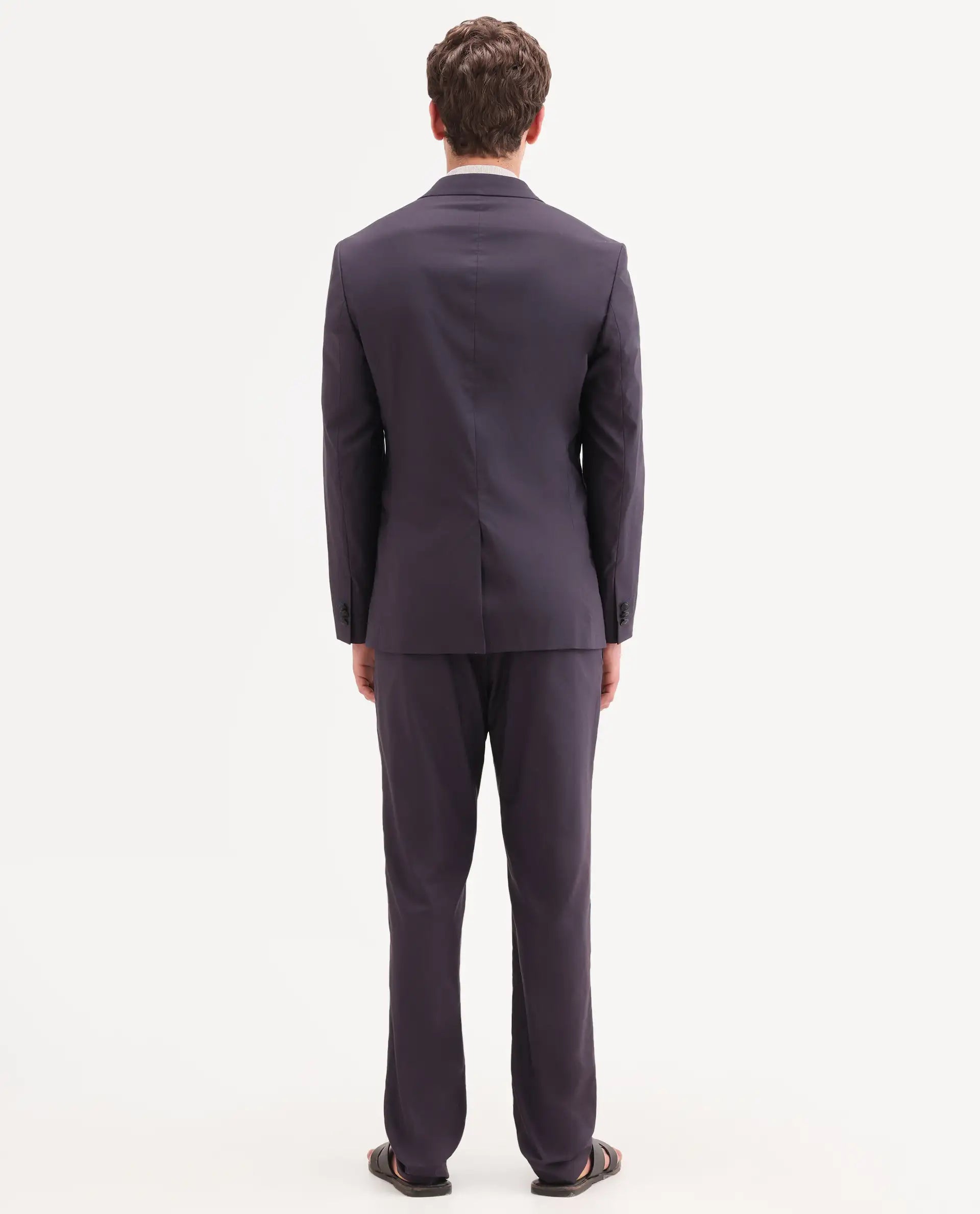 Rare Rabbit Men's Oscar Dark Purple Polyester Plain Tailored Fit Full Sleeve Lapel Neck Suits