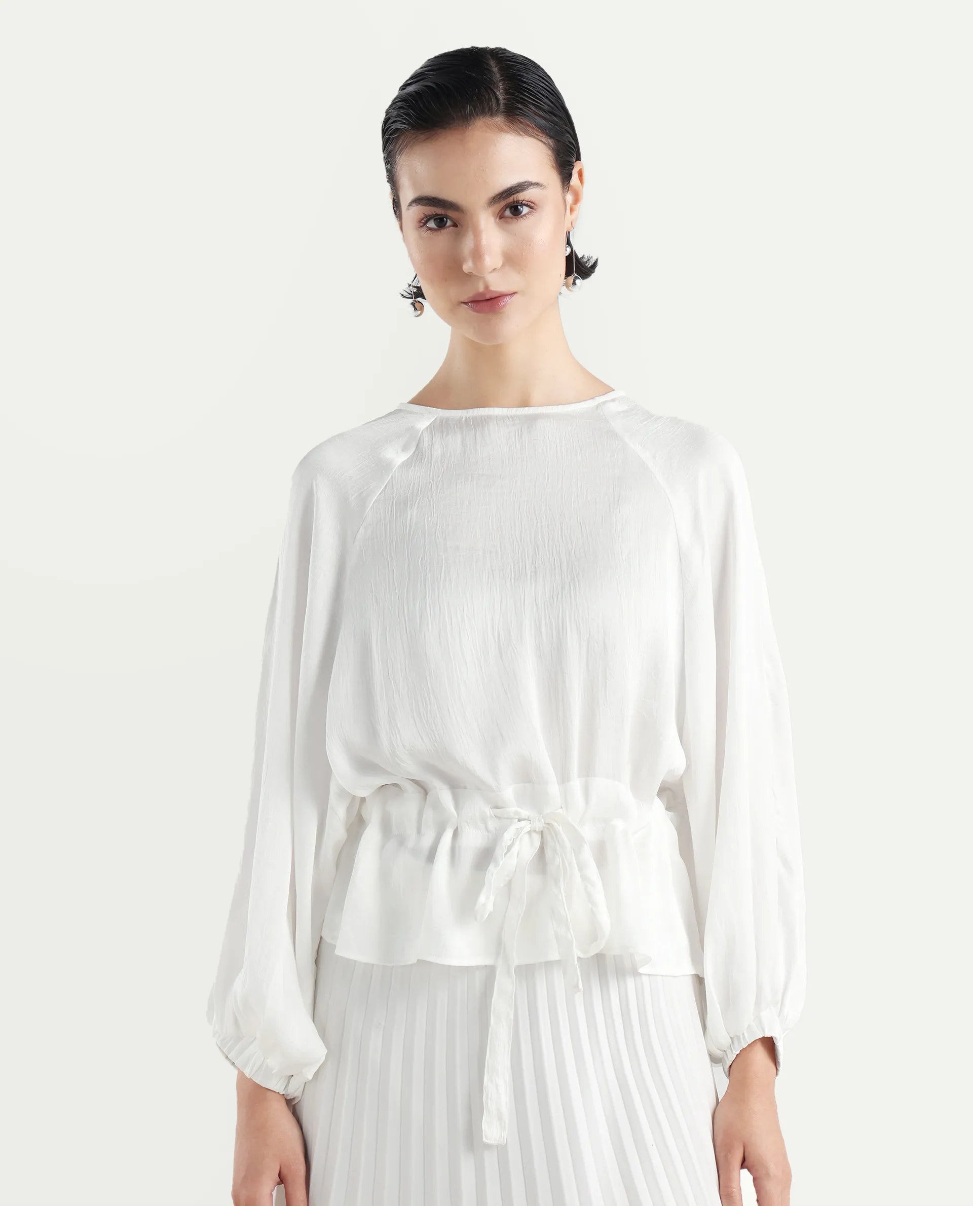 Rareism Women's Lenze White Polyester Boat Neck Plain Volume Sleeve Oversized Top