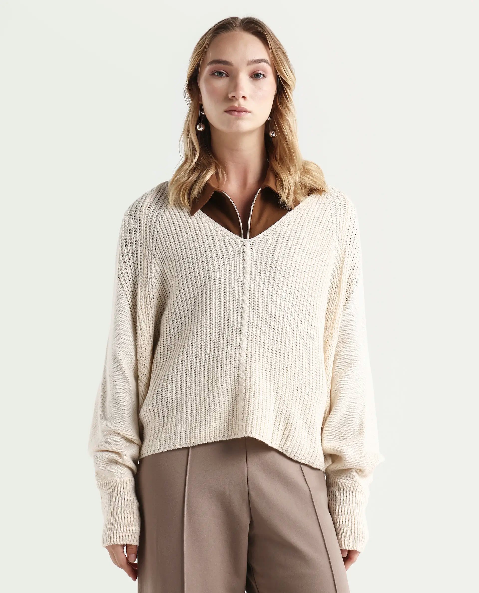 Rareism Women's Henares Off White Acrylic V-Neck Plain Relaxed Fit Sweater