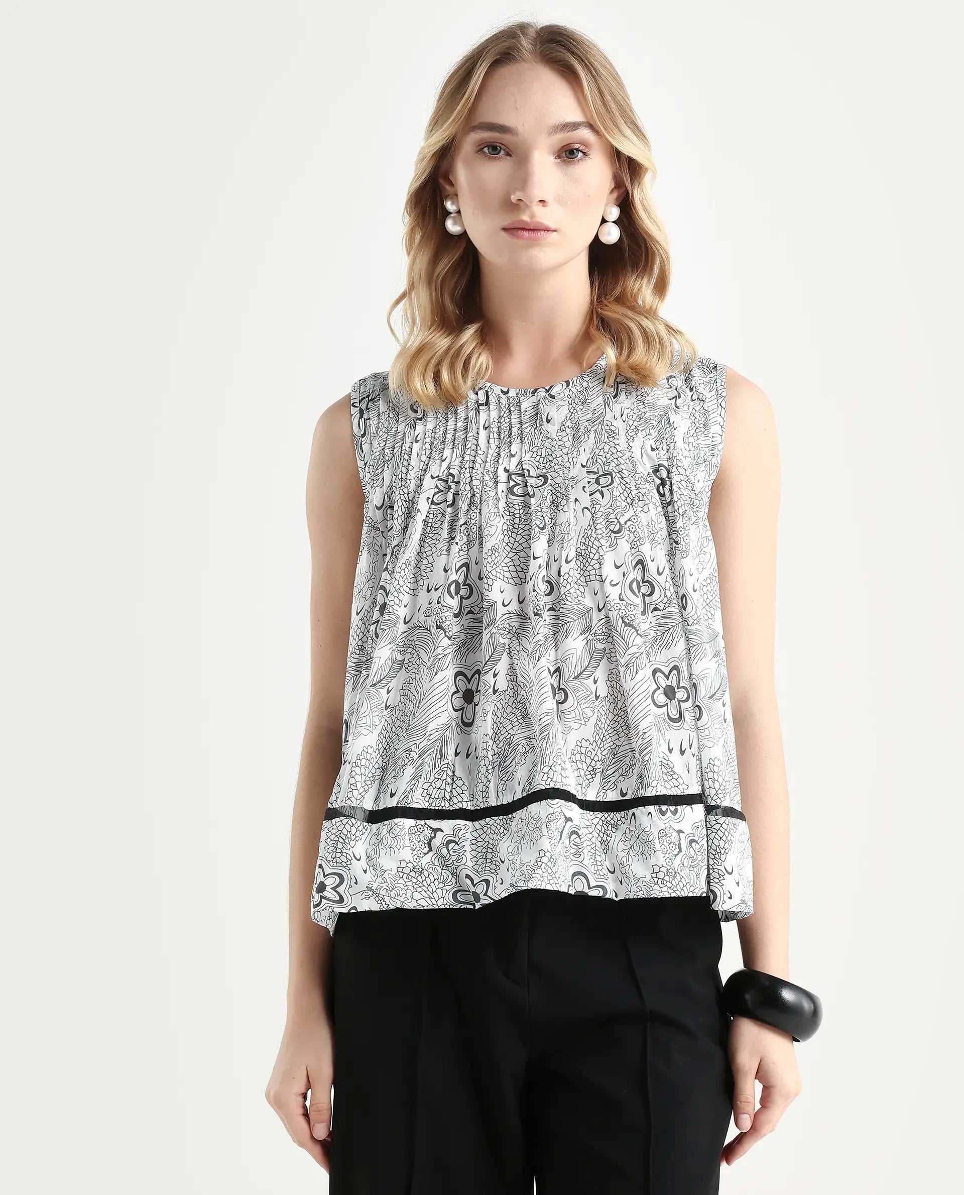 Rareism Women's Nikol White Cotton Crew Neck Abstract Print Sleeveless Regular Fit Top