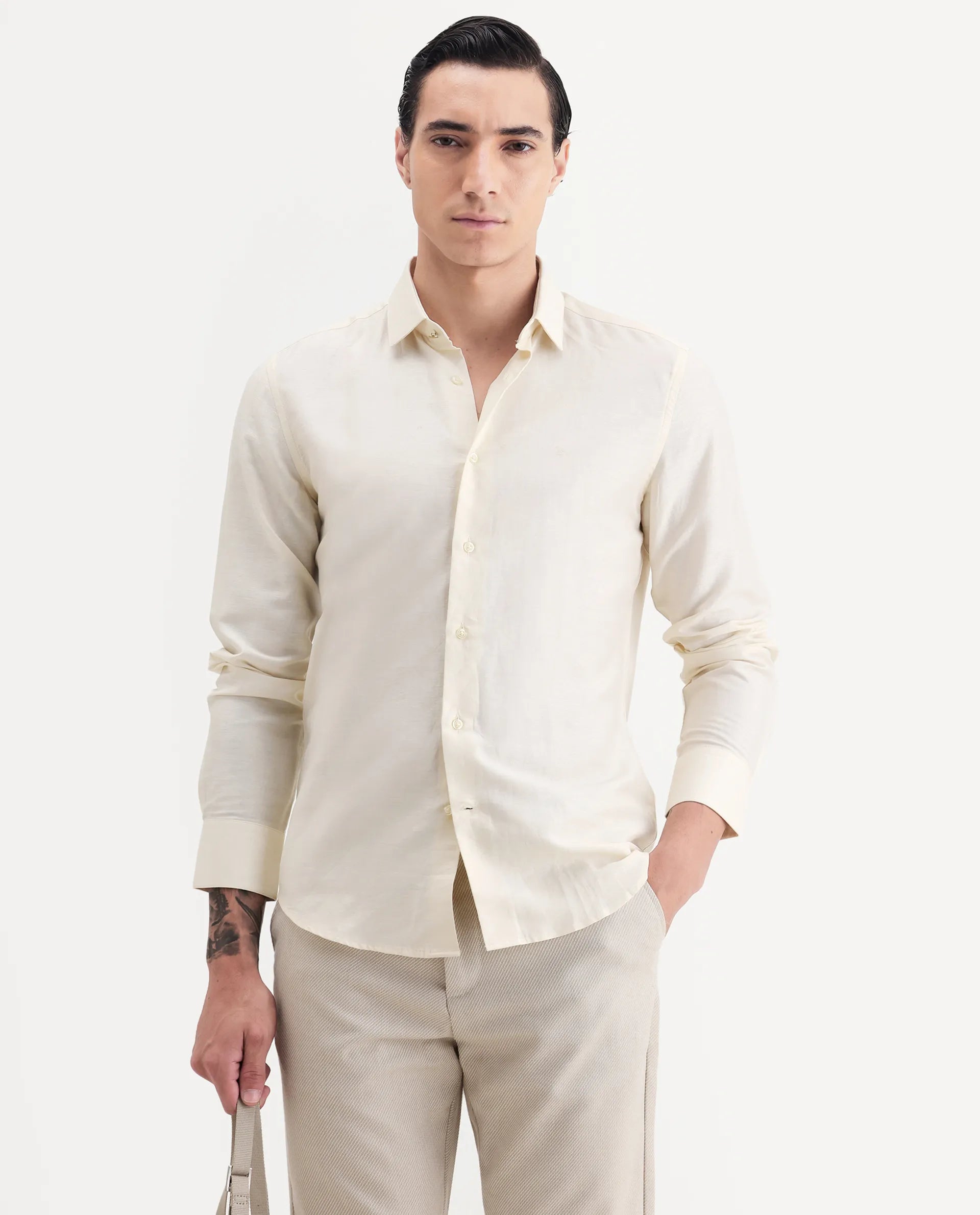 Rare Rabbit Men's Silken Pastel Yellow Linen Blend Plain Regular Fit Full Sleeve Collared Shirt