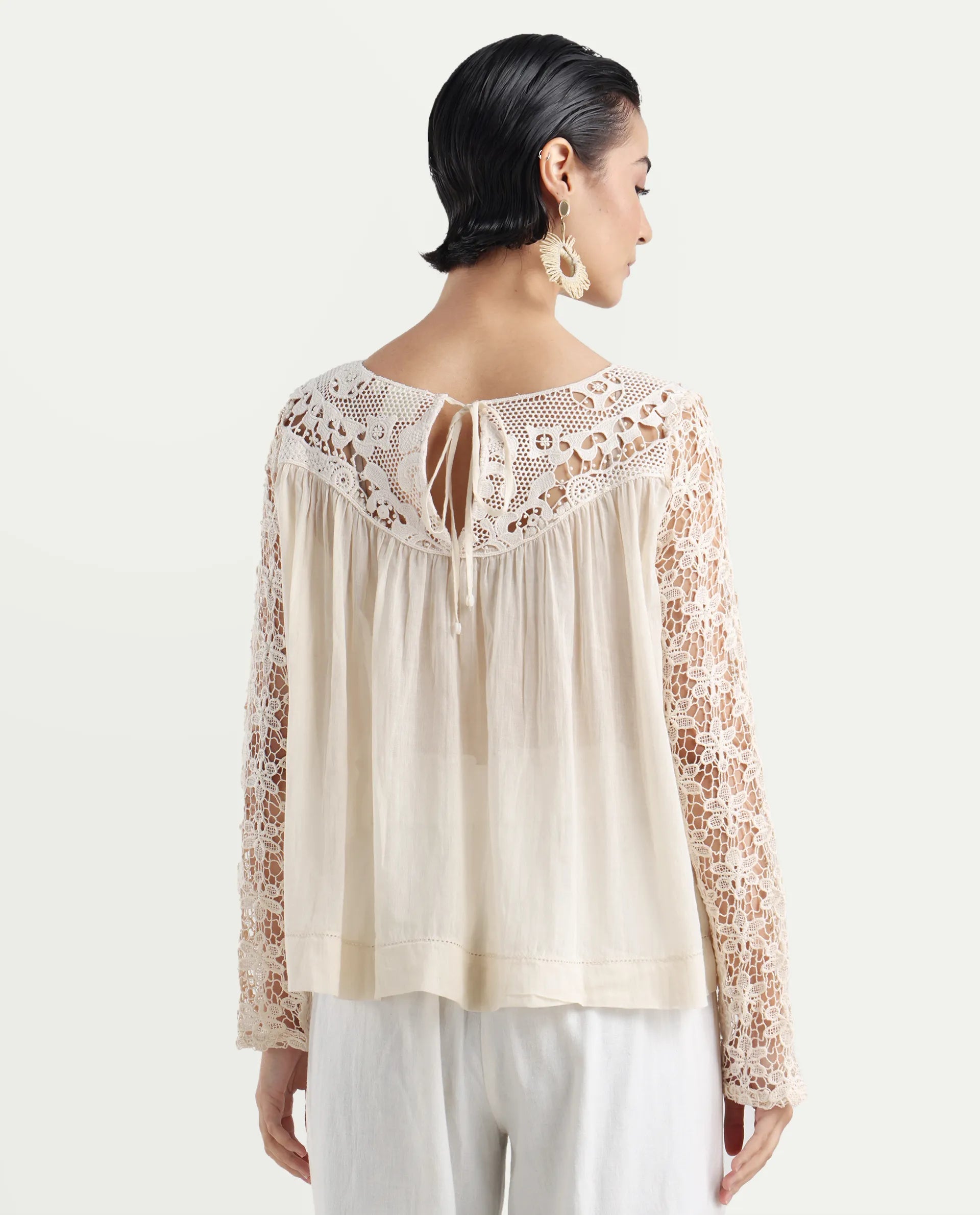 Rareism Women's Nora Light White Crew Neck Plain Raglan Sleeve Relaxed Fit Top