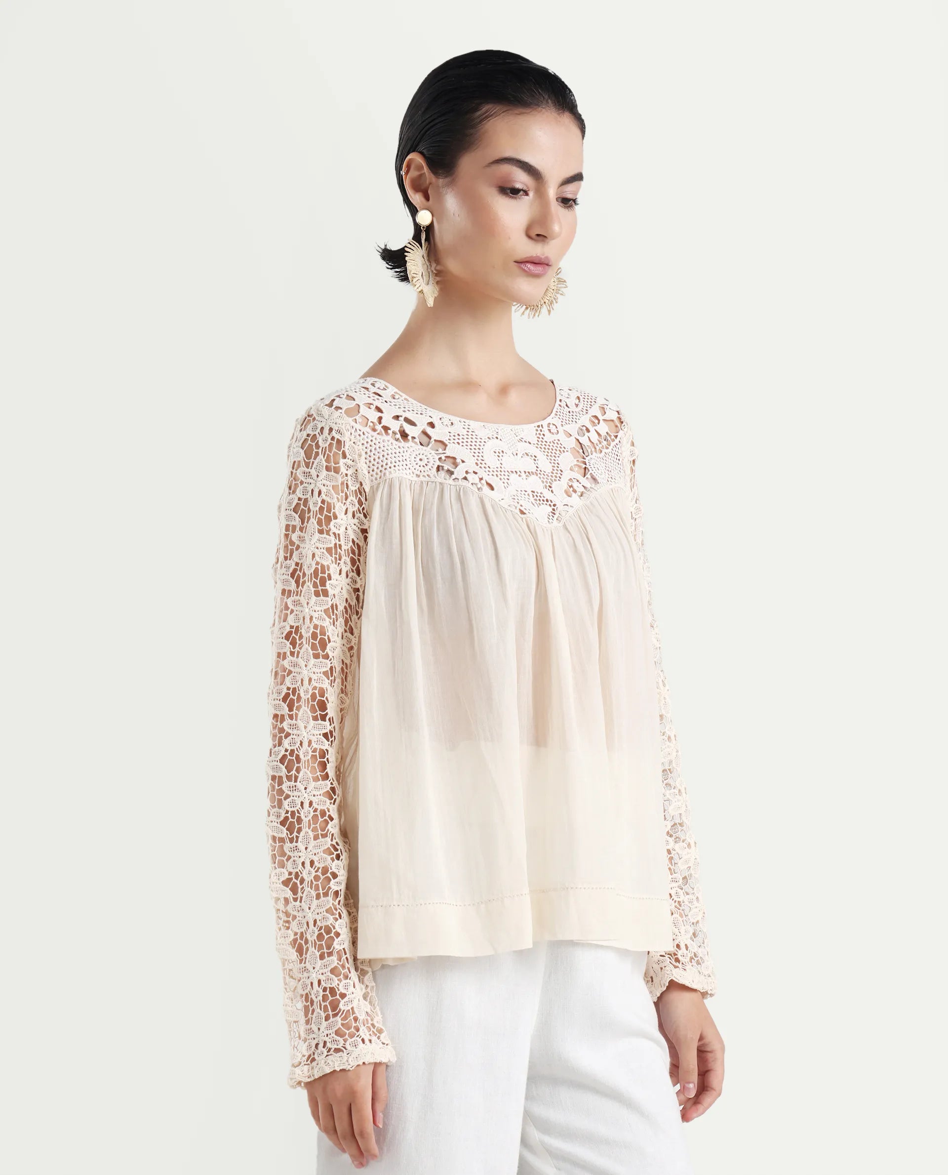 Rareism Women's Nora Light White Crew Neck Plain Raglan Sleeve Relaxed Fit Top