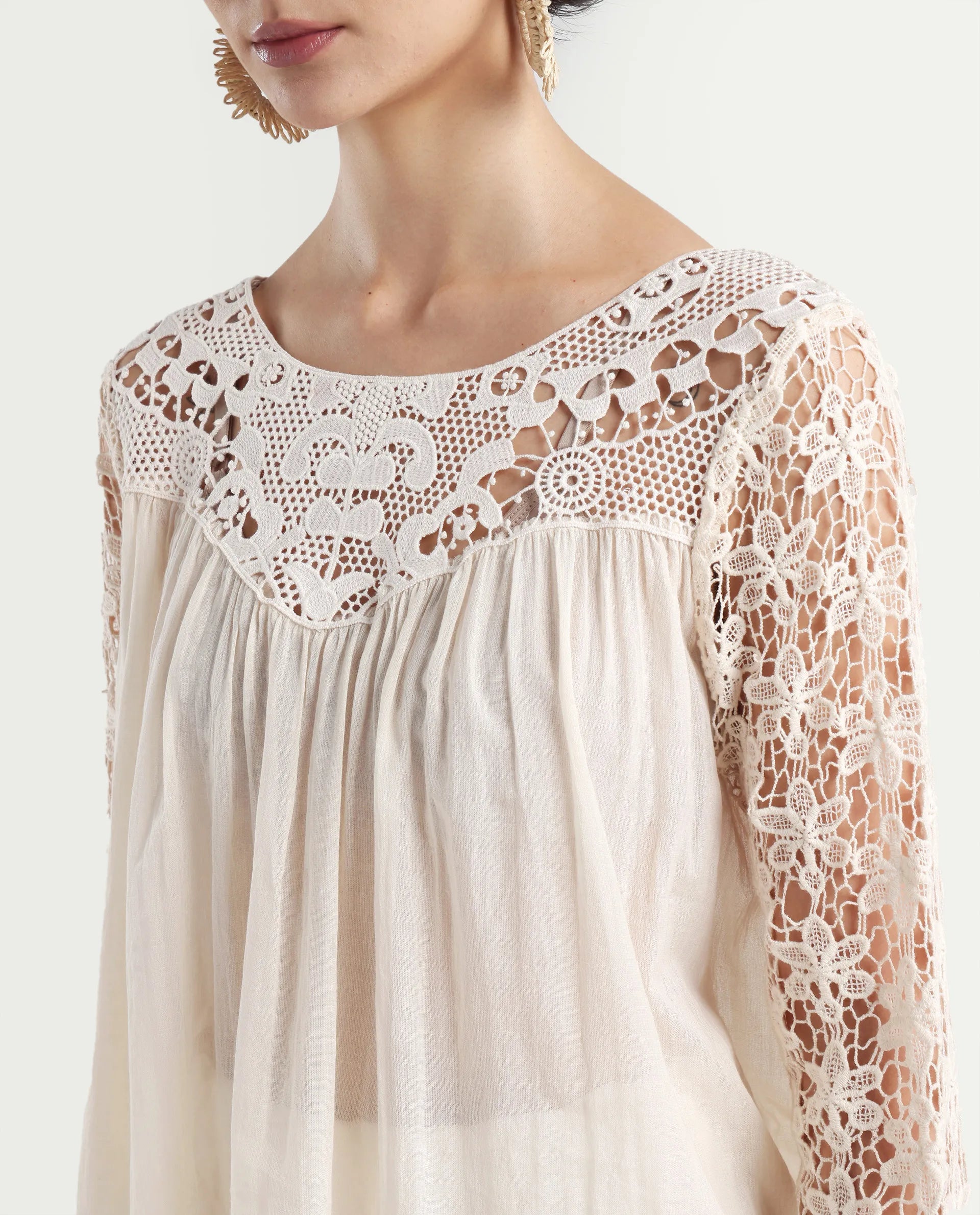 Rareism Women's Nora Light White Crew Neck Plain Raglan Sleeve Relaxed Fit Top