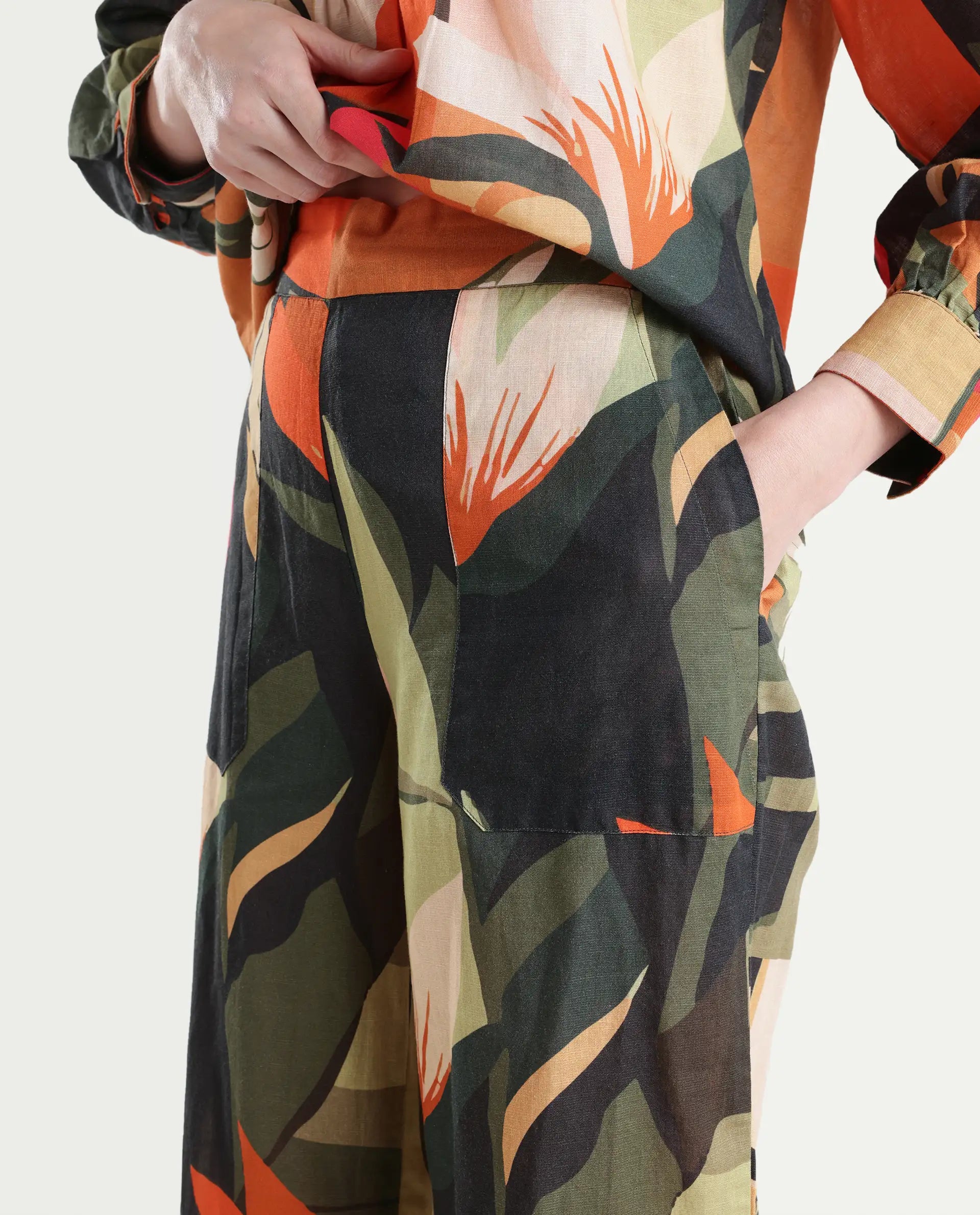 Rareism Women's Agenia-B Pastel Multi Cotton Blend Abstract Print Ankle Length Wide Trouser