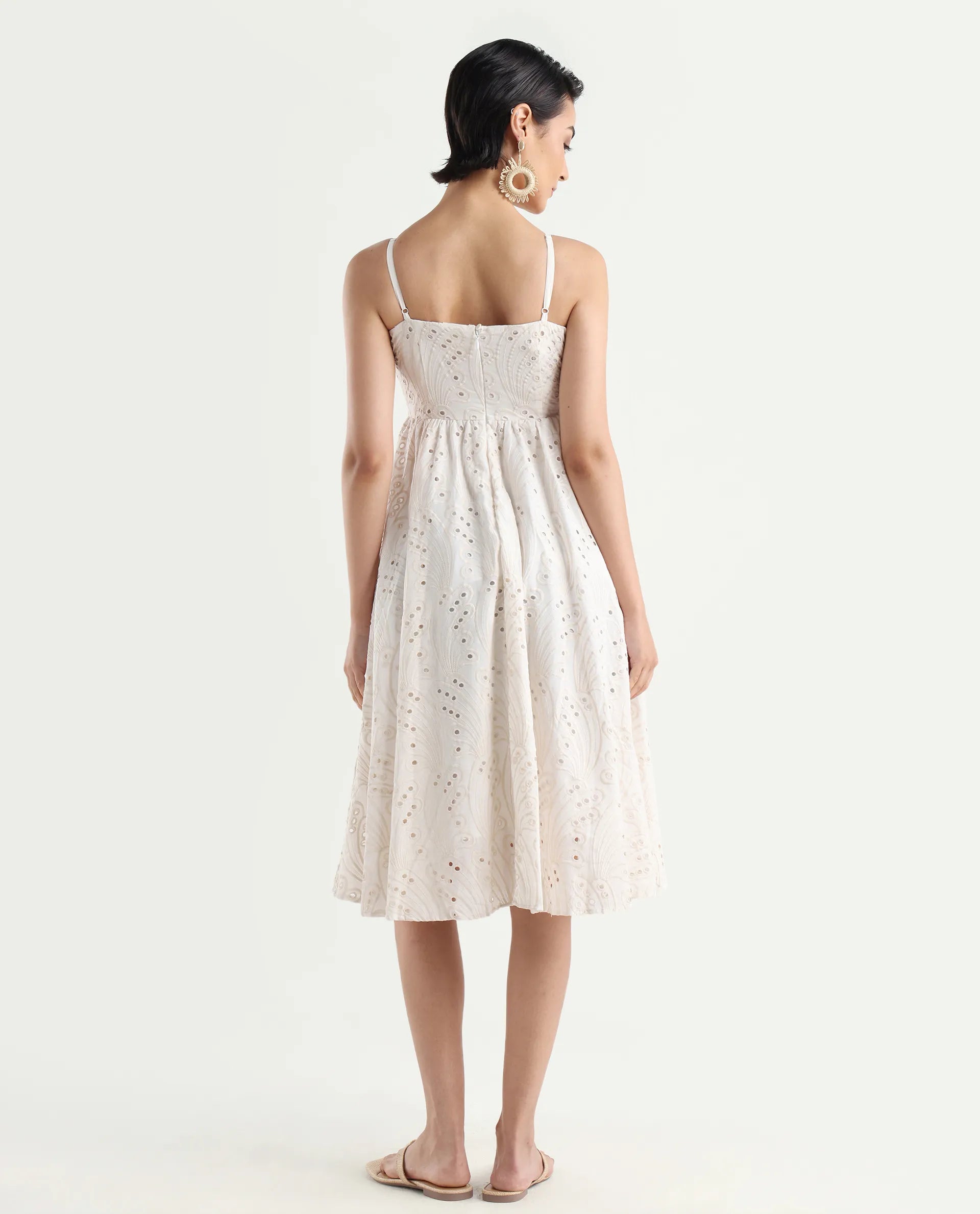 Buy Calvert - White Plain Midi Dress| Rareism Buy Calvert - White Plain Midi Dress| Rareism