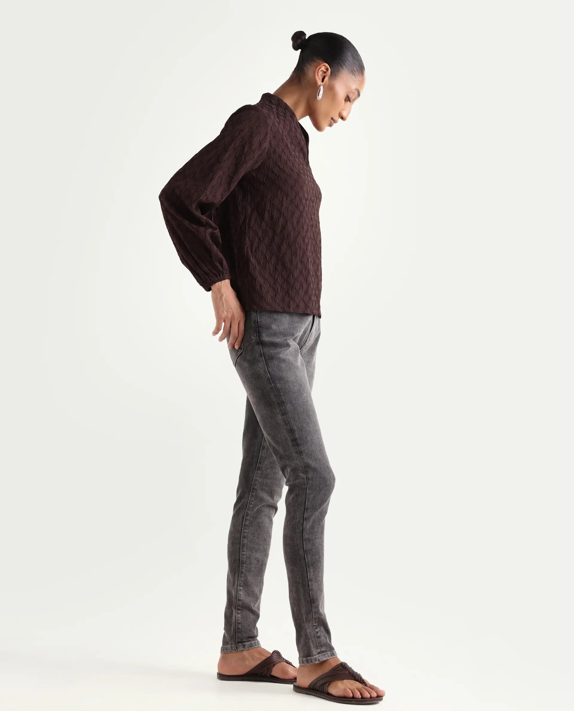 Rareism Women's Zaisho Grey Cotton Blend Plain Ankle Length Sleek Skinny Fit Jeans