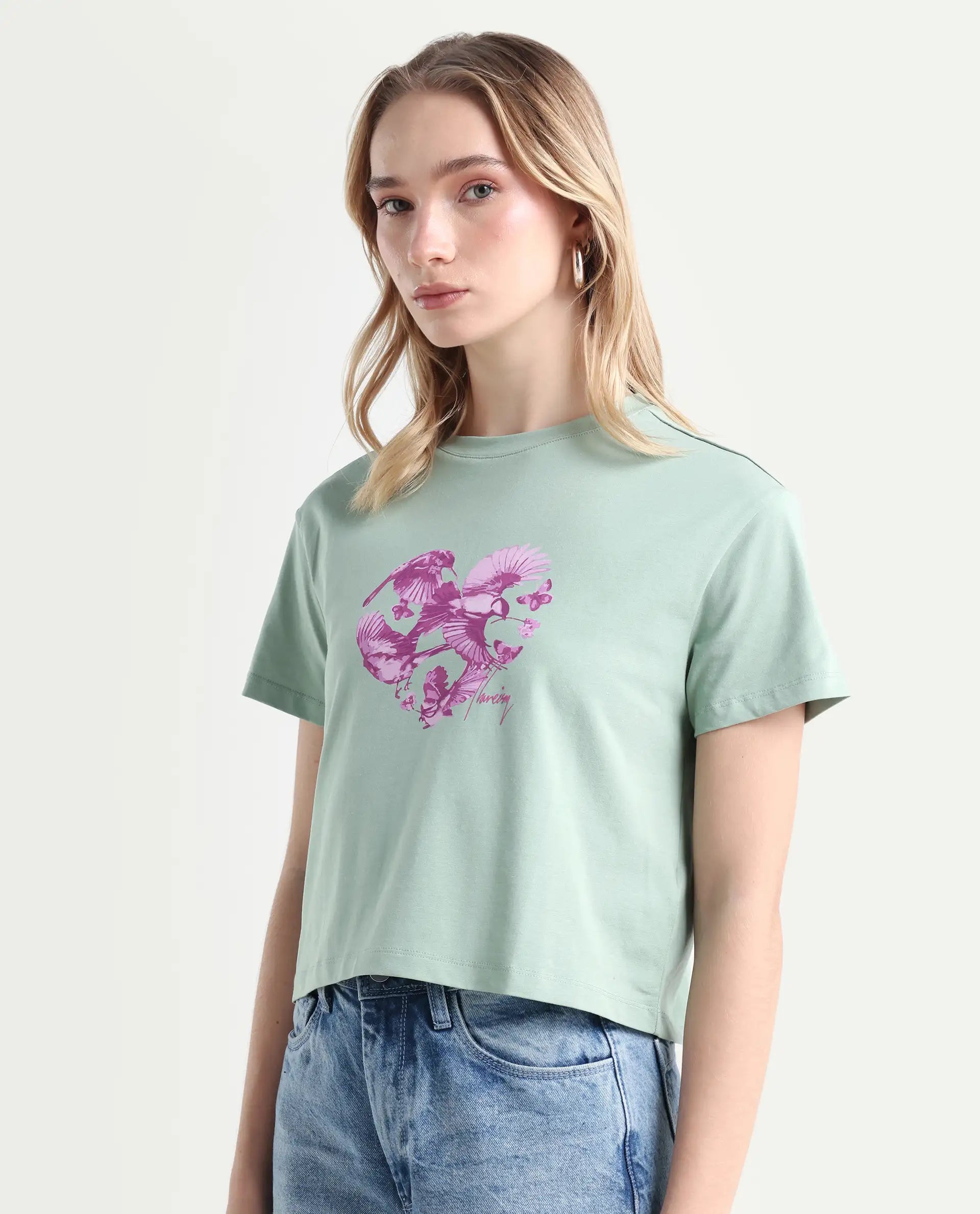 Rareism Women's Sydent Green Cotton Blend Crew Neck Graphic Print Crop Regular Fit T-Shirt