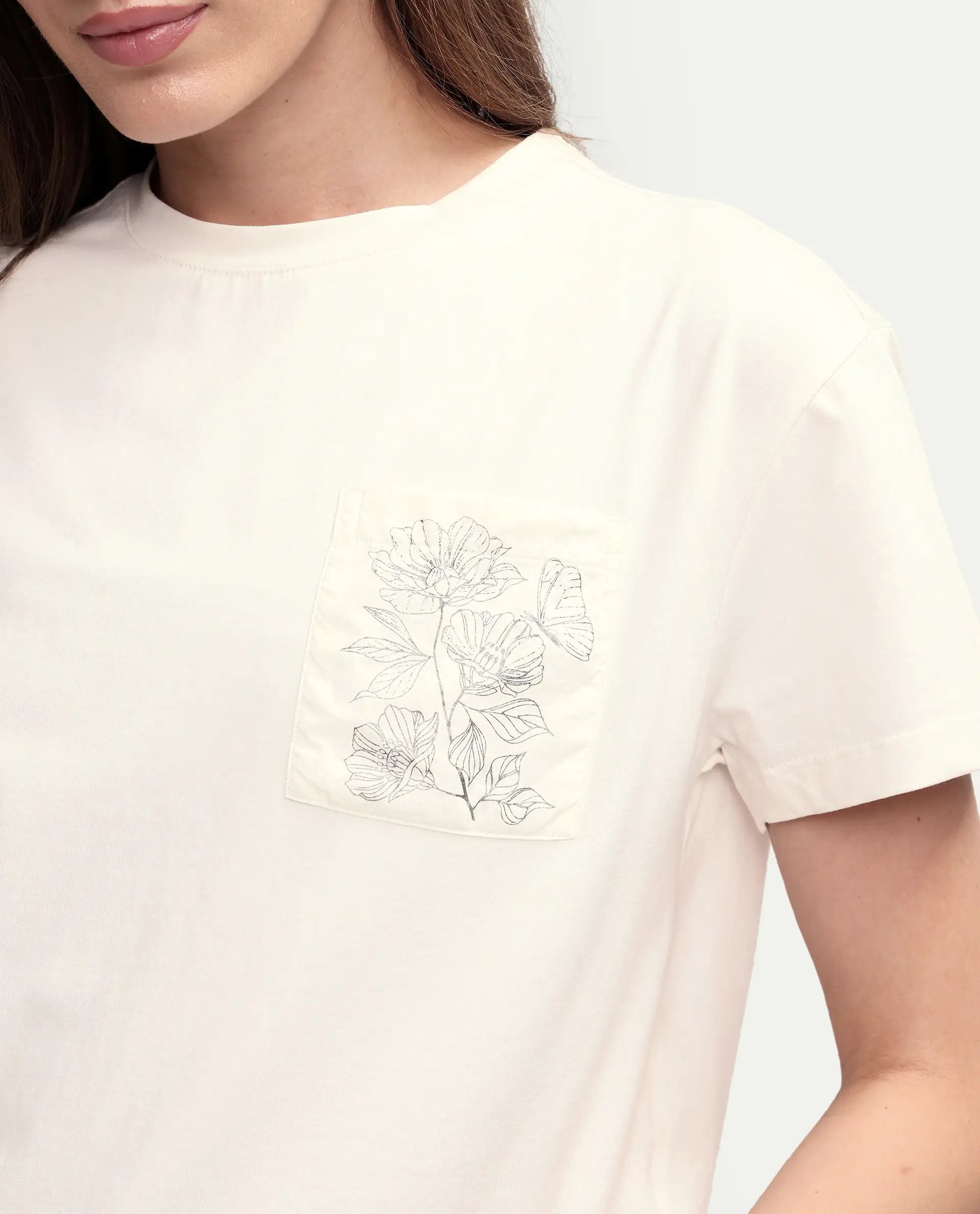 Rareism Women's Strankle Off White Cotton Blend Crew Neck Graphic Print Crop Regular Fit T-Shirt