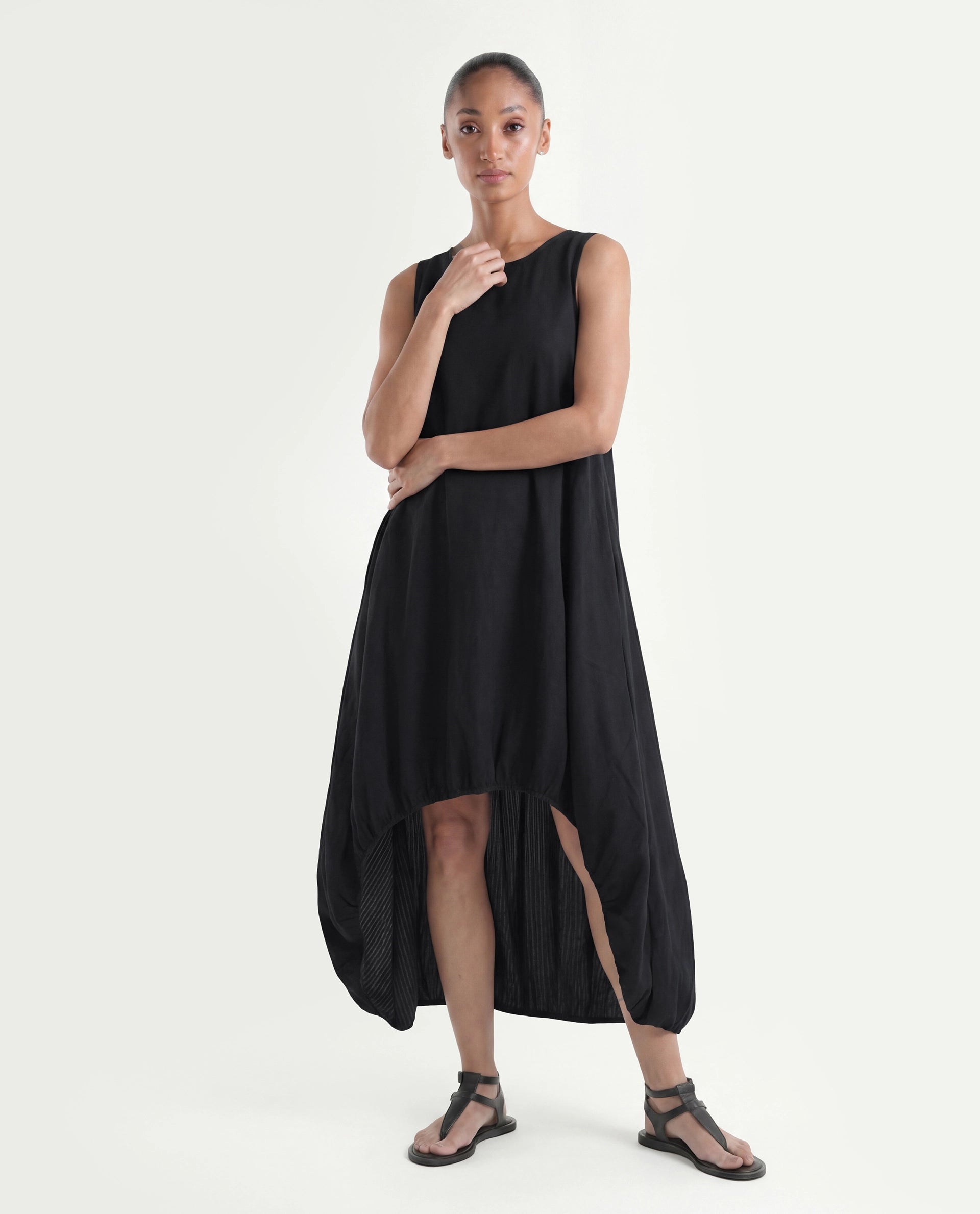 Rareism Women's Zakura Black Cotton Crew Neck Striped Sleeveless Maxi Balloon Dress