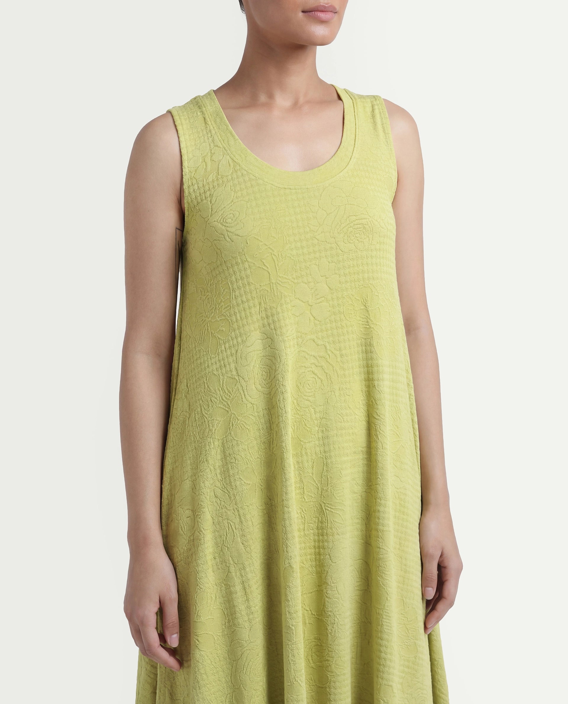 Rareism Women's Kisame Light Green Knit Jacquard Crew Neck Plain Sleeveless Midi Flared Dress