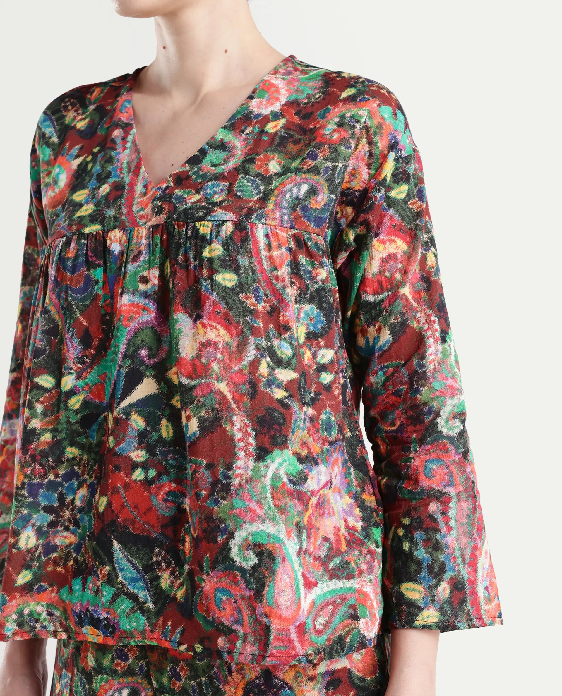 Rareism Women's Rinatao-T Dark Multi Cotton Blend V-Neck Paisley Print Regular Fit Top