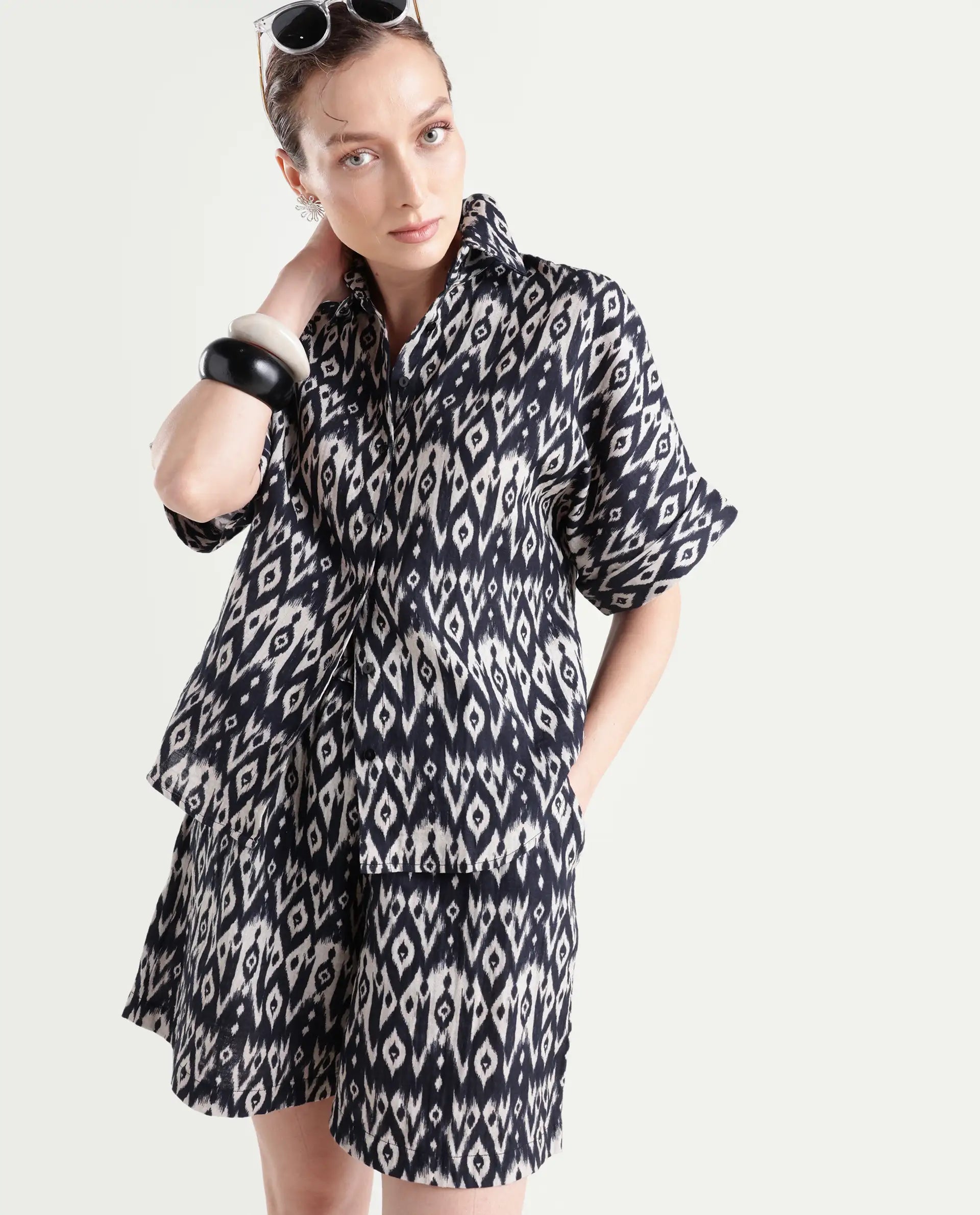 Rareism Women's Sabuto T Black Cotton Blend Drop Collar Geometric Print Boxy Fit Shirt