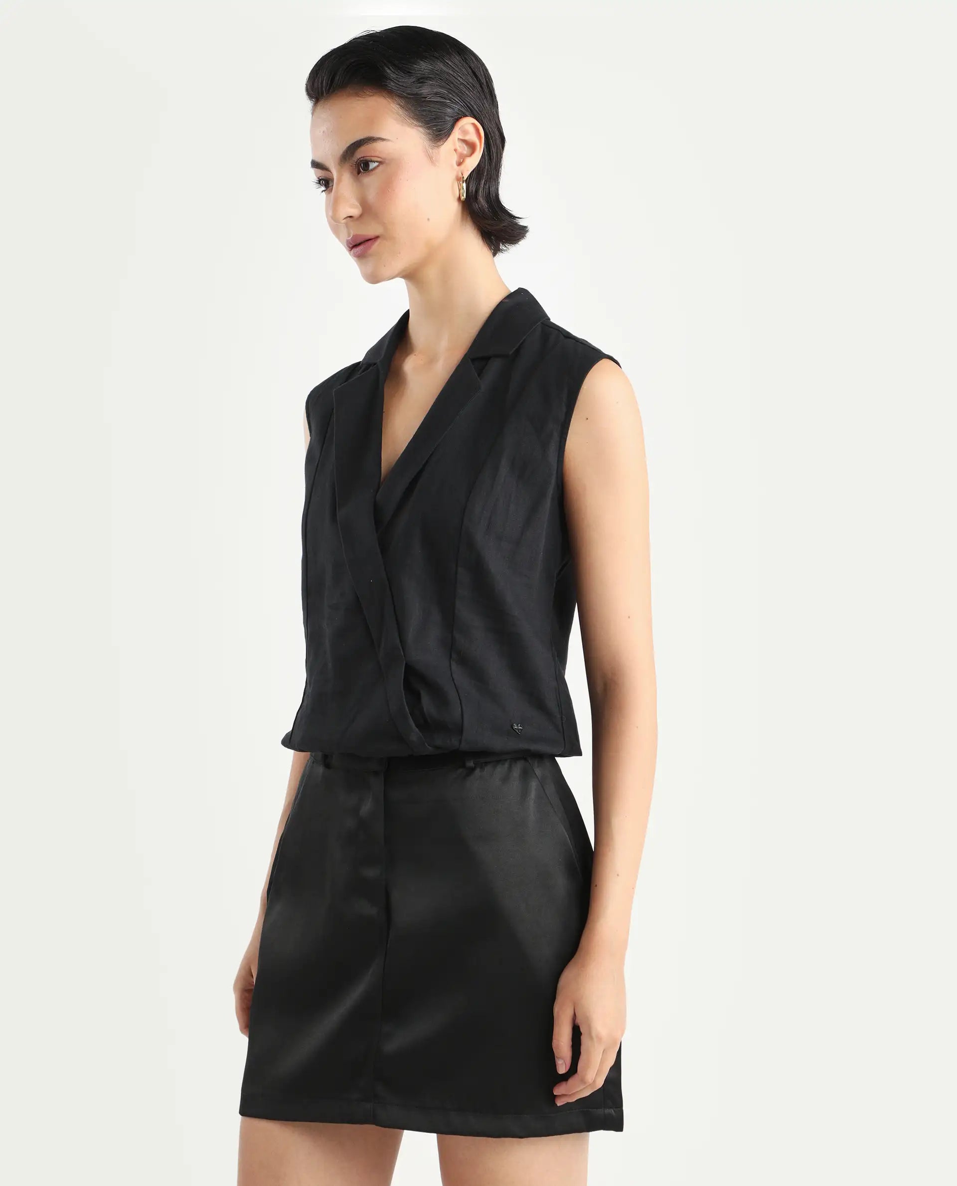 Rareism Women's Lolia Black Cotton Blend Lapel Neck Plain Sleeveless Regular Fit Top