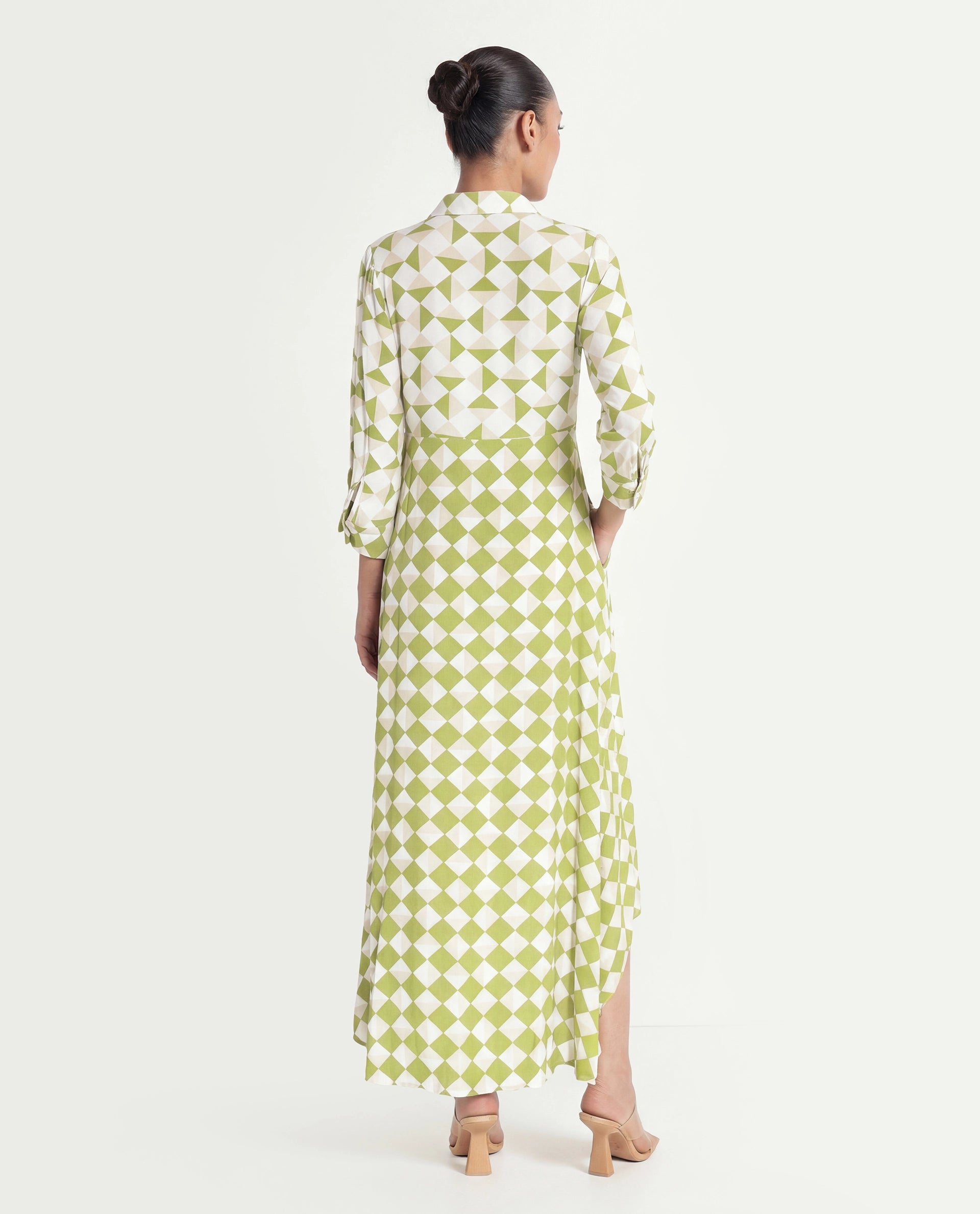 Rareism Women's Alice Light Green Moroccan Crepe Spread Collar Geometric Print Cuffed Sleeve Maxi Flared Dress