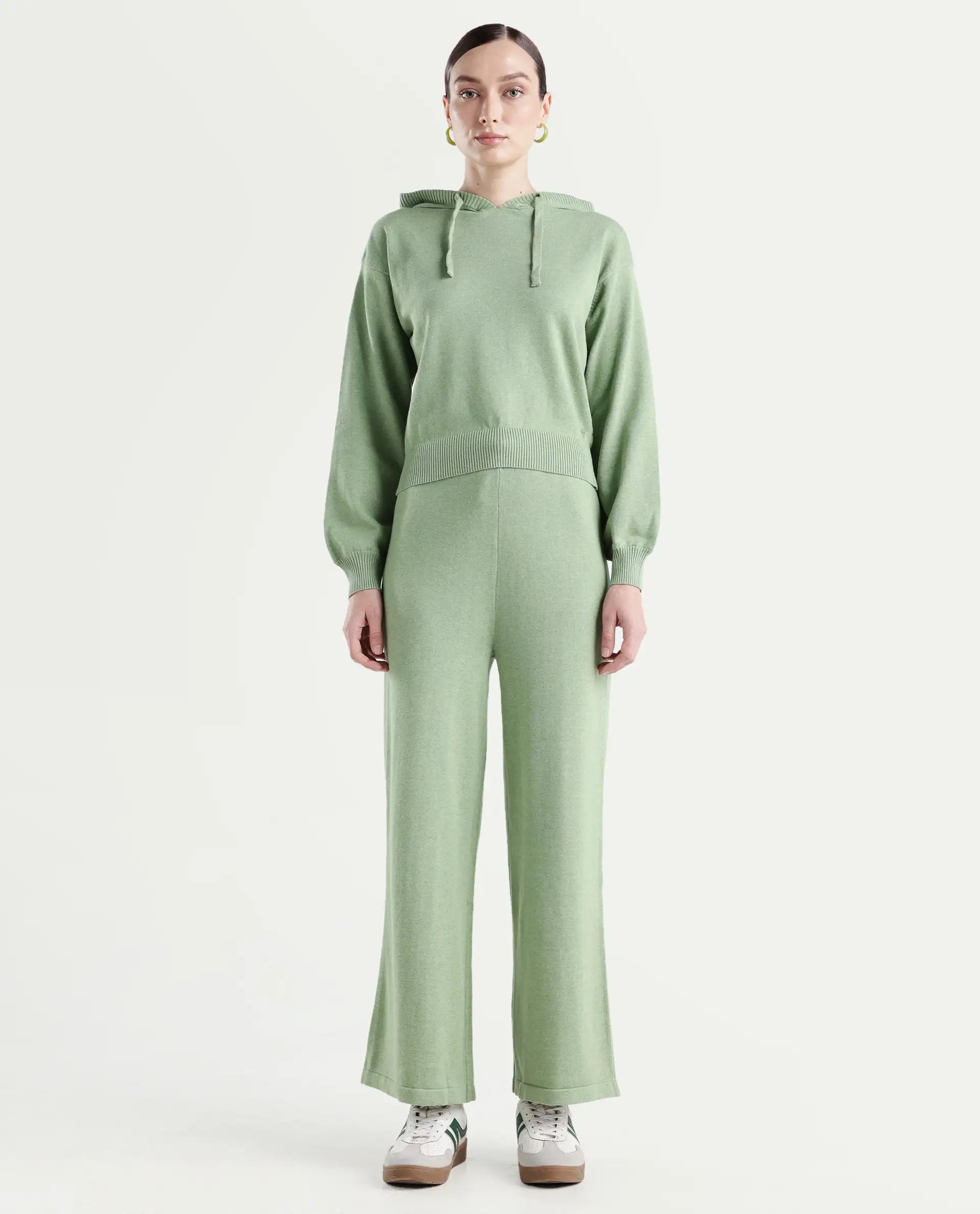 Rareism Women's Finnet B Dusky Green Knit Plain Ankle Length Straight Fit Track Pant