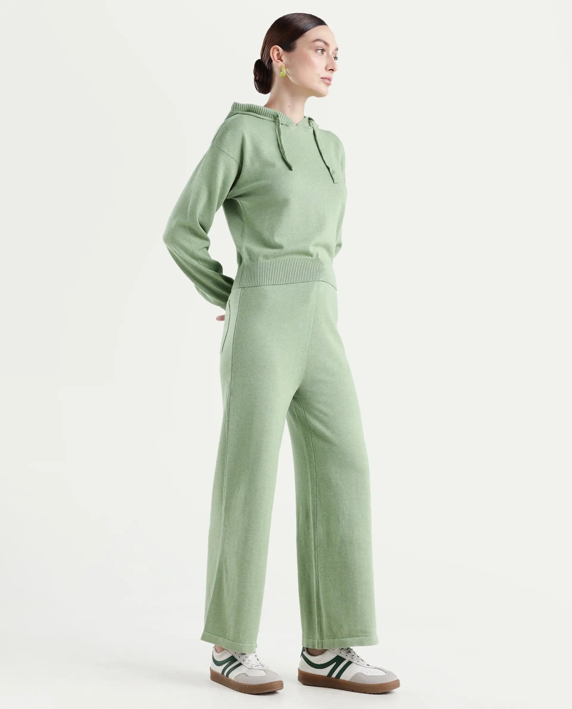 Rareism Women's Finnet B Dusky Green Knit Plain Ankle Length Straight Fit Track Pant