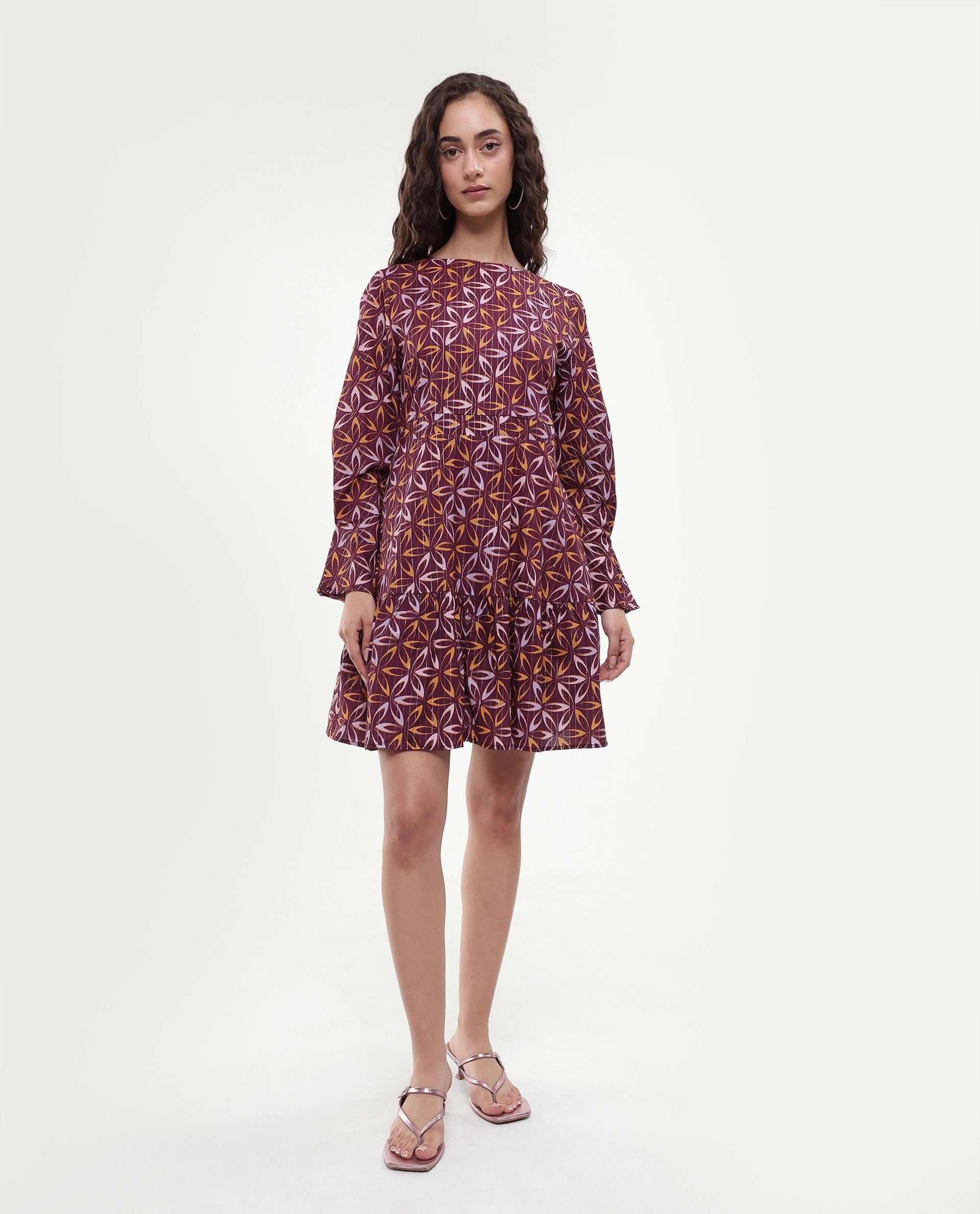 Rareism Women's Nesia Multi Cotton Sweetheart Neck Geometric Print Puff Sleeves Knee Length Tiered Dress