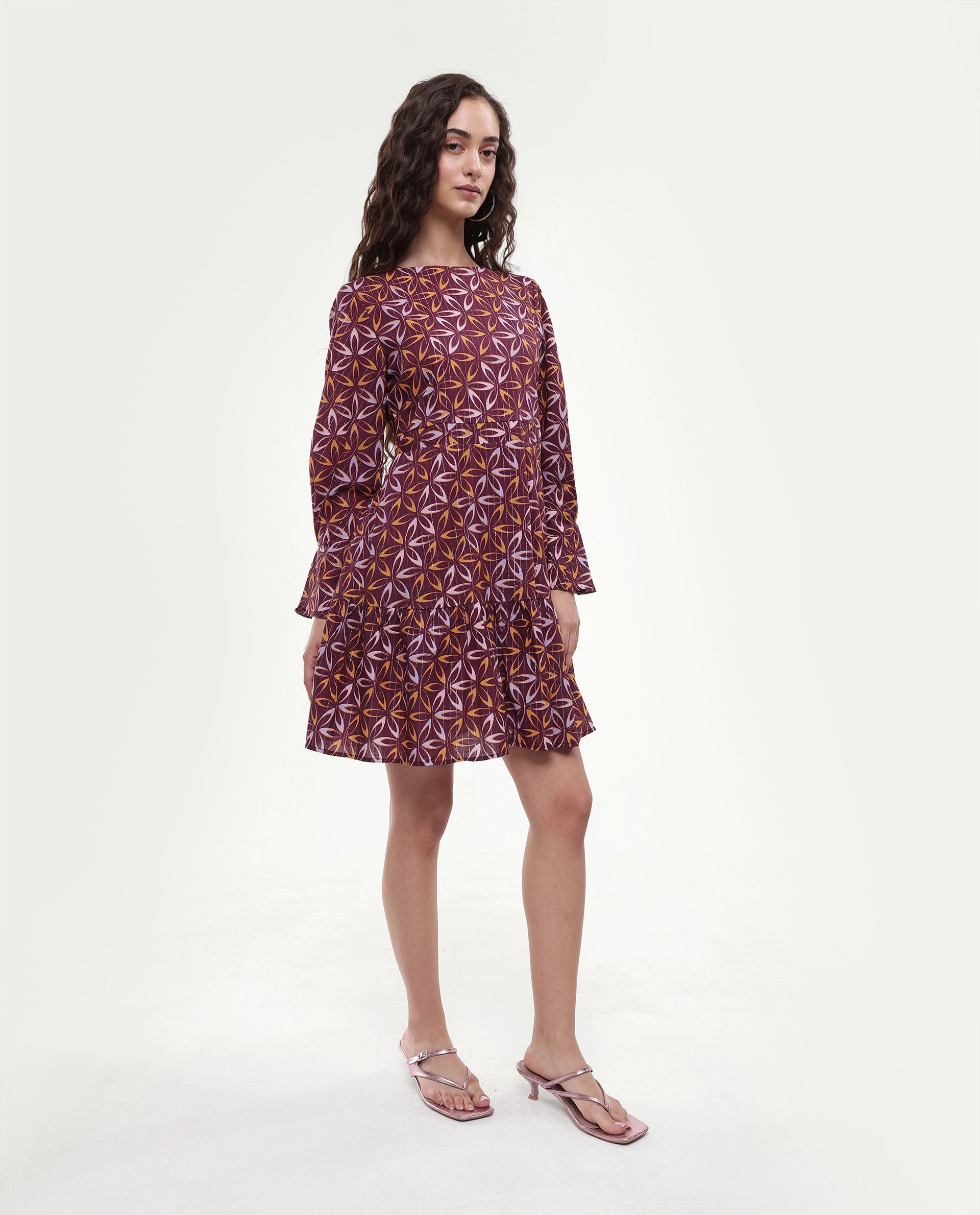 Rareism Women's Nesia Multi Cotton Sweetheart Neck Geometric Print Puff Sleeves Knee Length Tiered Dress