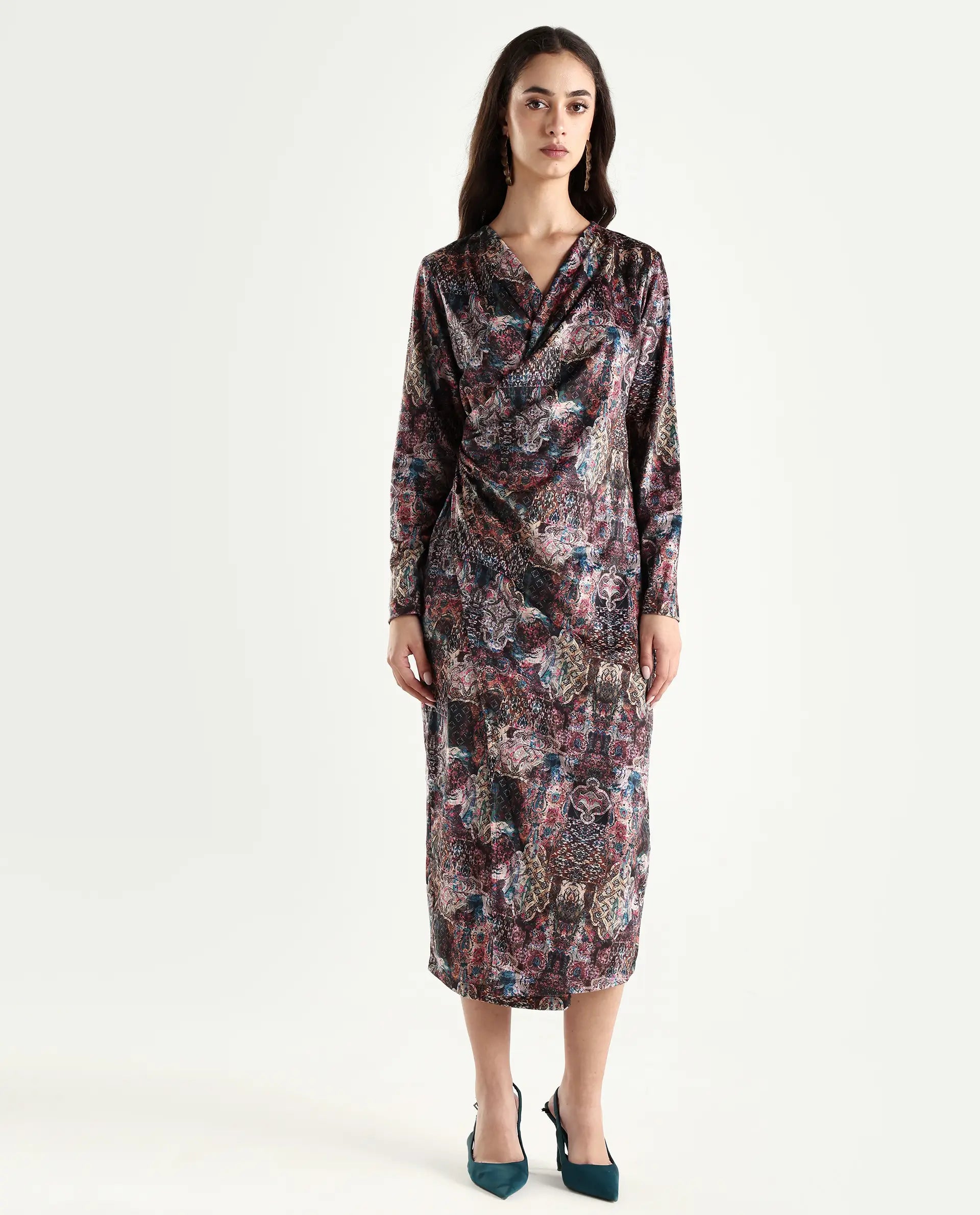 Rareism Women's Wekly Dark Multi Velvet V-Neck Abstract Print Midi Fitted Dress