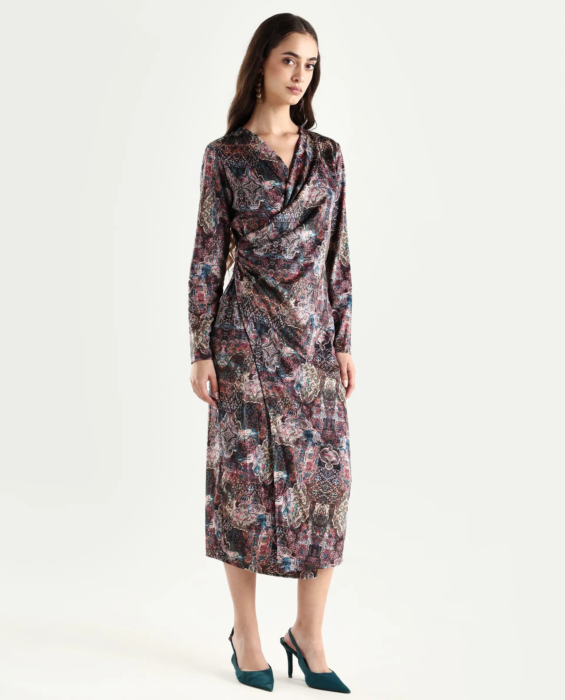 Rareism Women's Wekly Dark Multi Velvet V-Neck Abstract Print Midi Fitted Dress